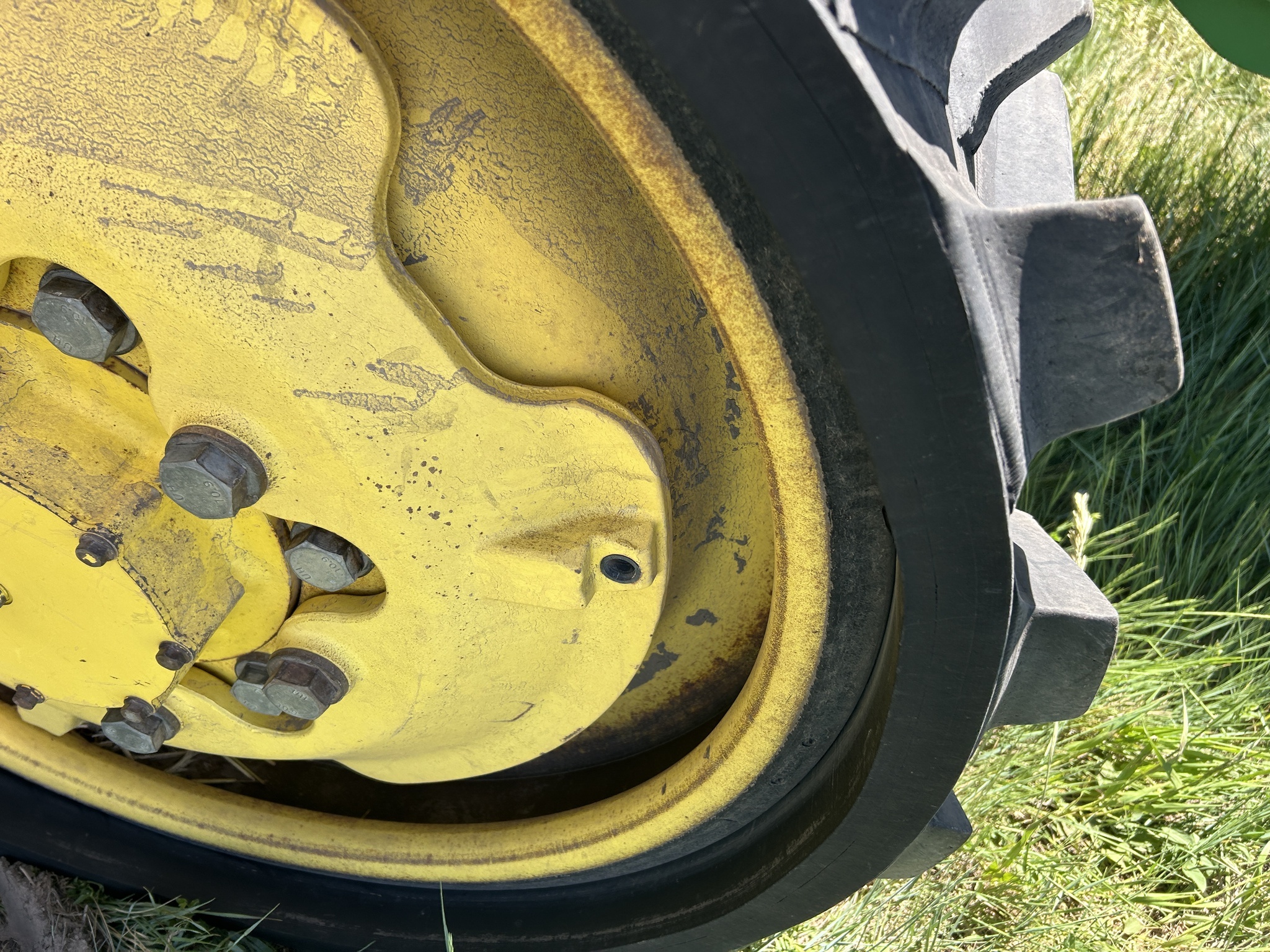 2011 John Deere 8360RT Tractor