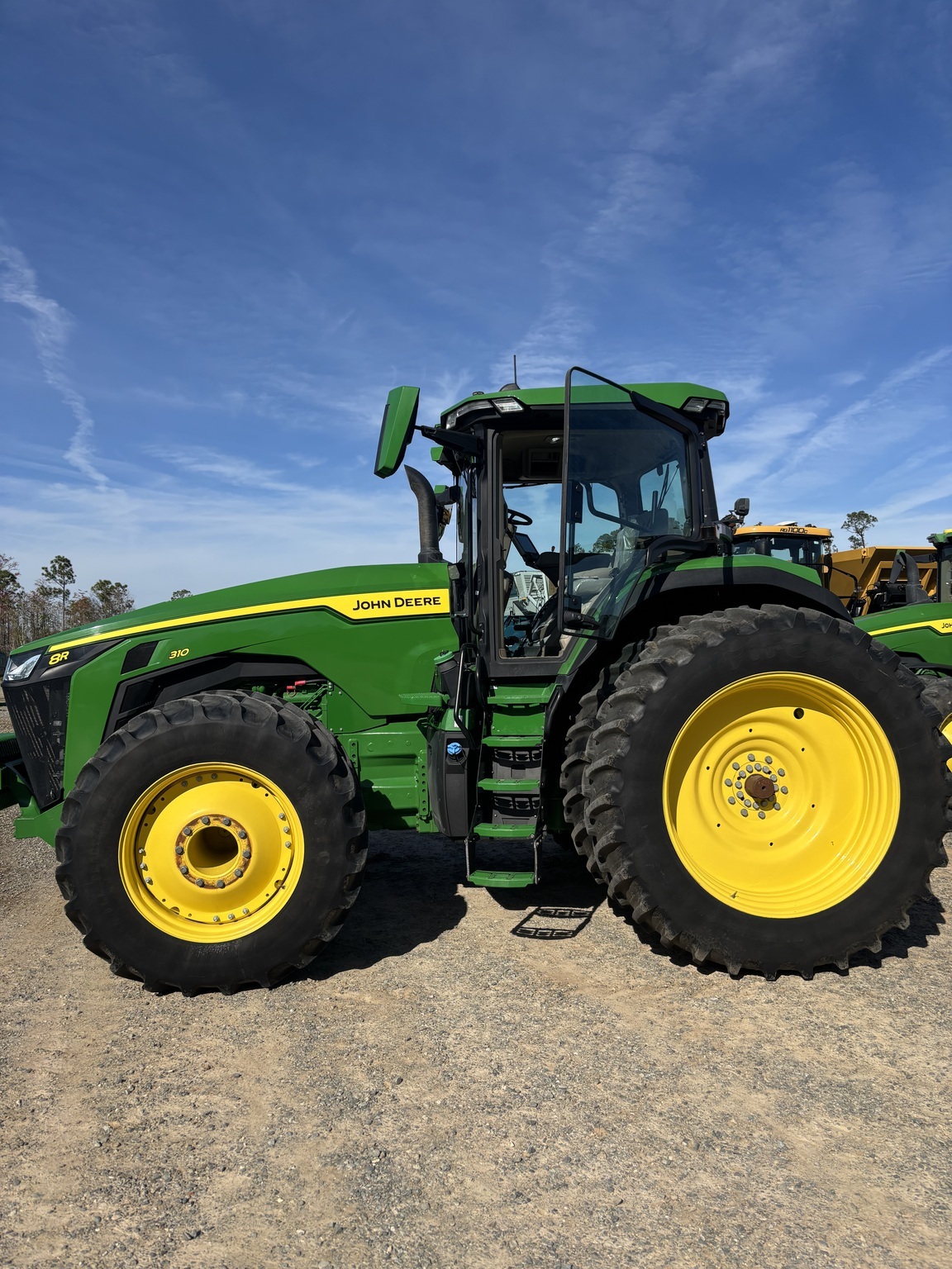 2023 John Deere 8R 310 Tractor
