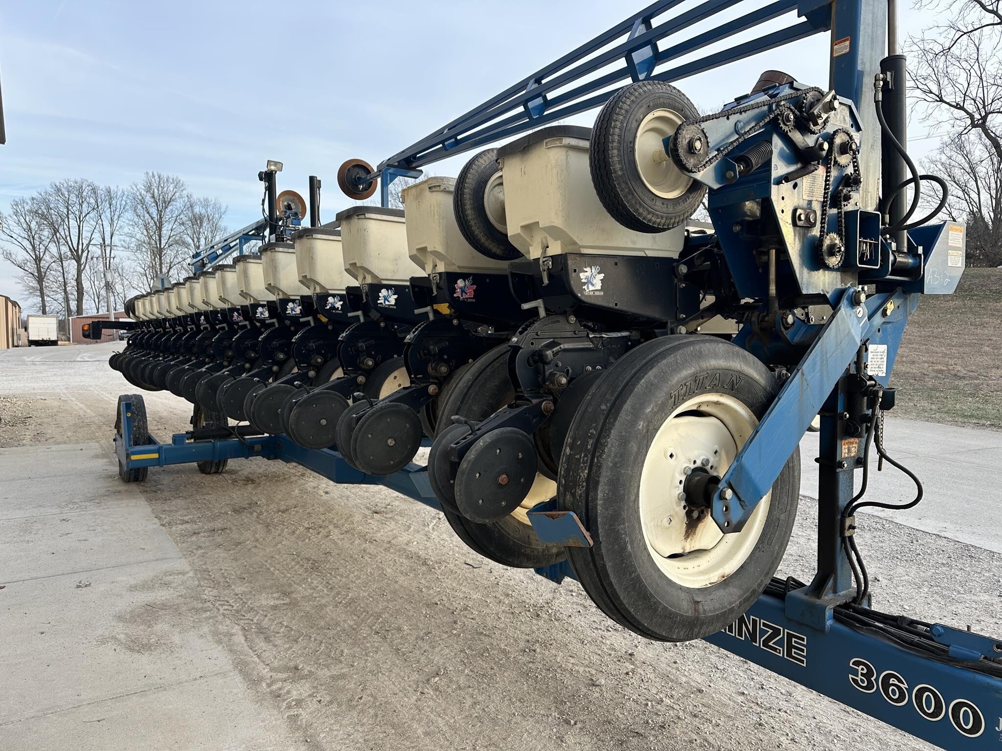2010 Kinze 3600 Planter