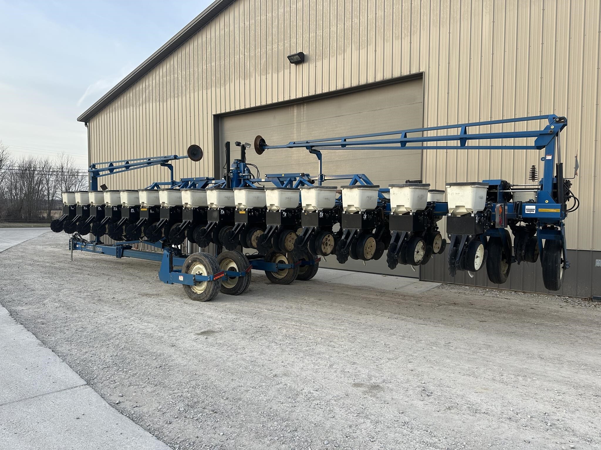 2010 Kinze 3600 Planter