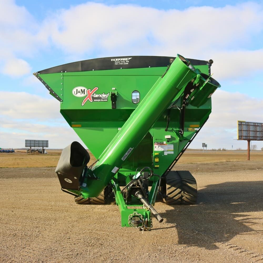 2026 J&M 1522-20T Grain Cart