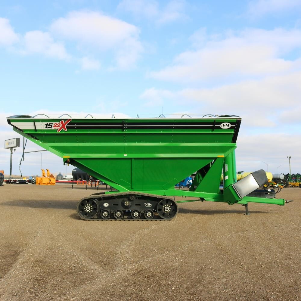 2026 J&M 1522-20T Grain Cart