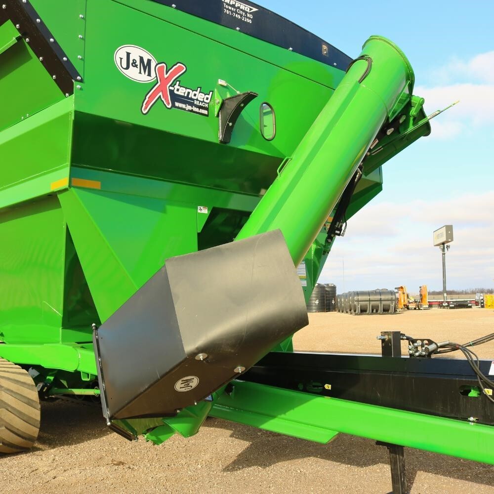 2026 J&M 1522-20T Grain Cart