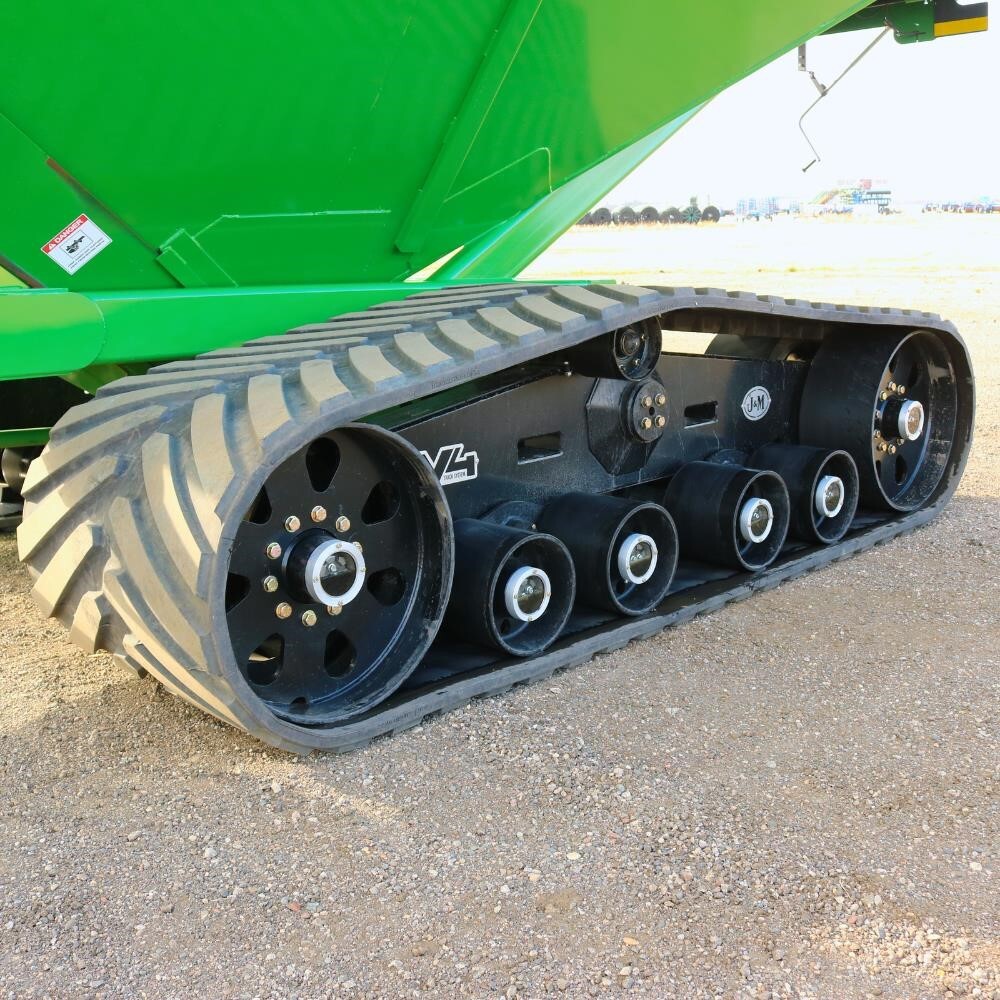 2026 J&M 1522-20T Grain Cart