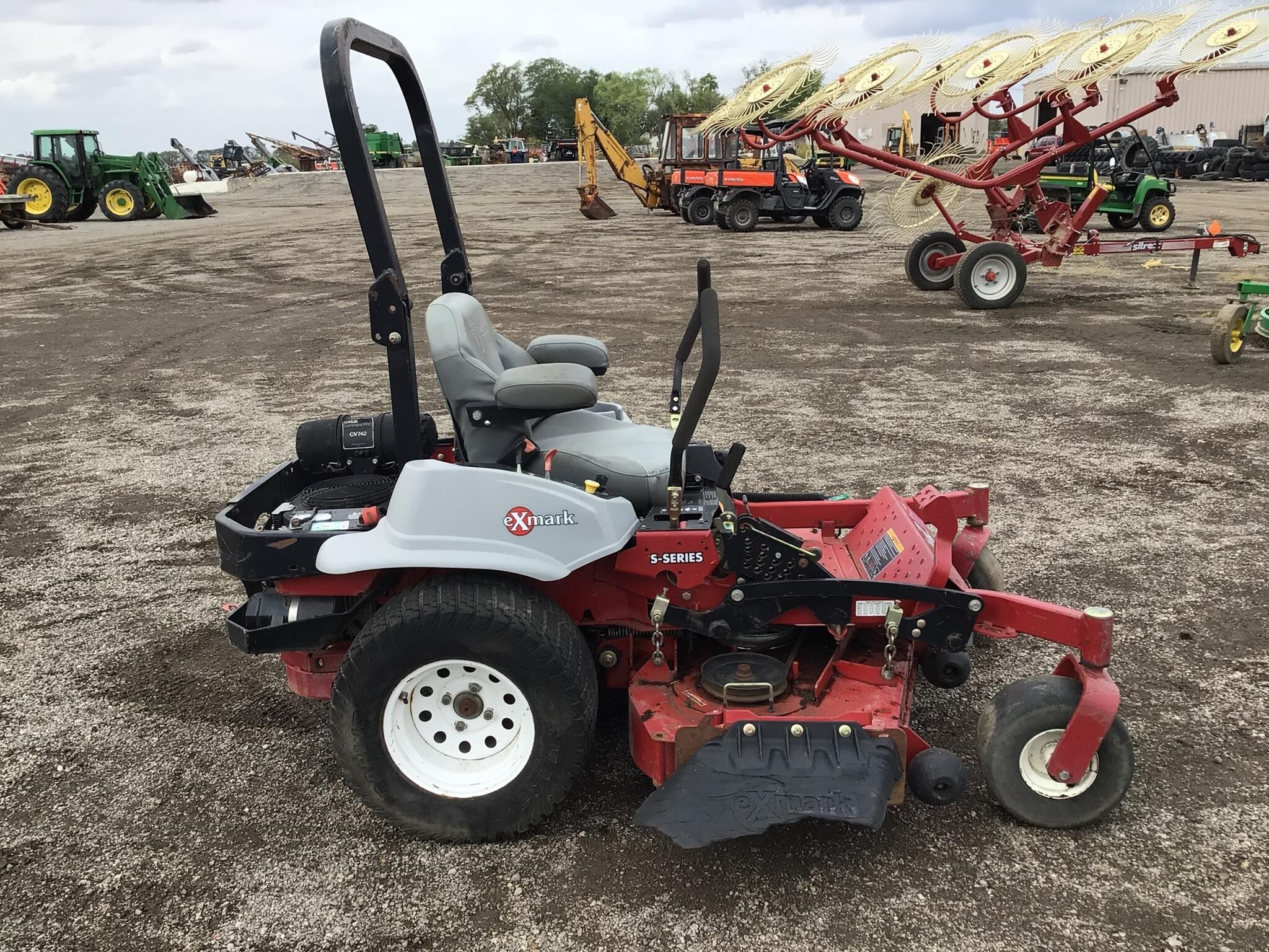 2014 Exmark LZS742KC604 Lawn Mower