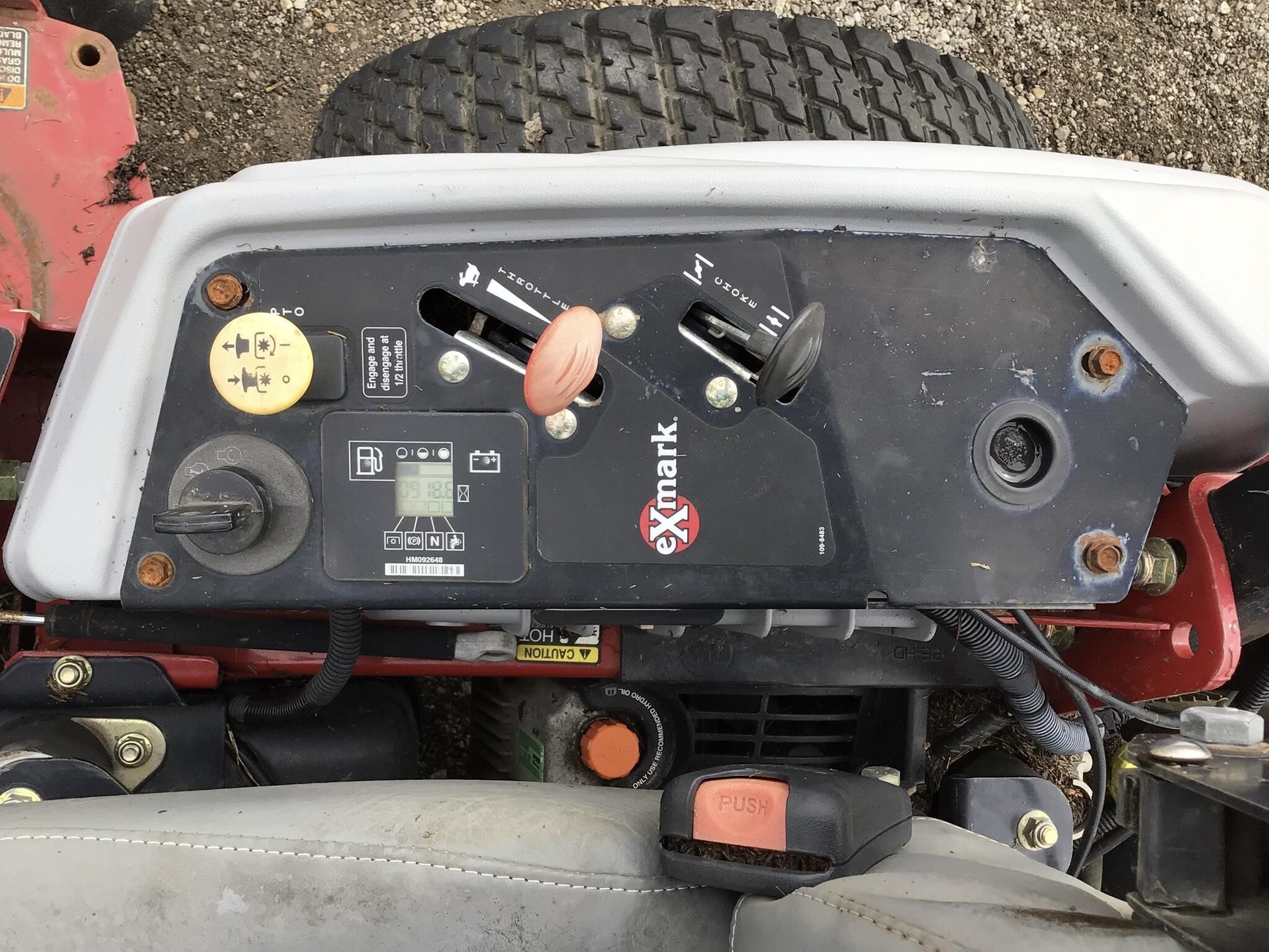 2014 Exmark LZS742KC604 Lawn Mower