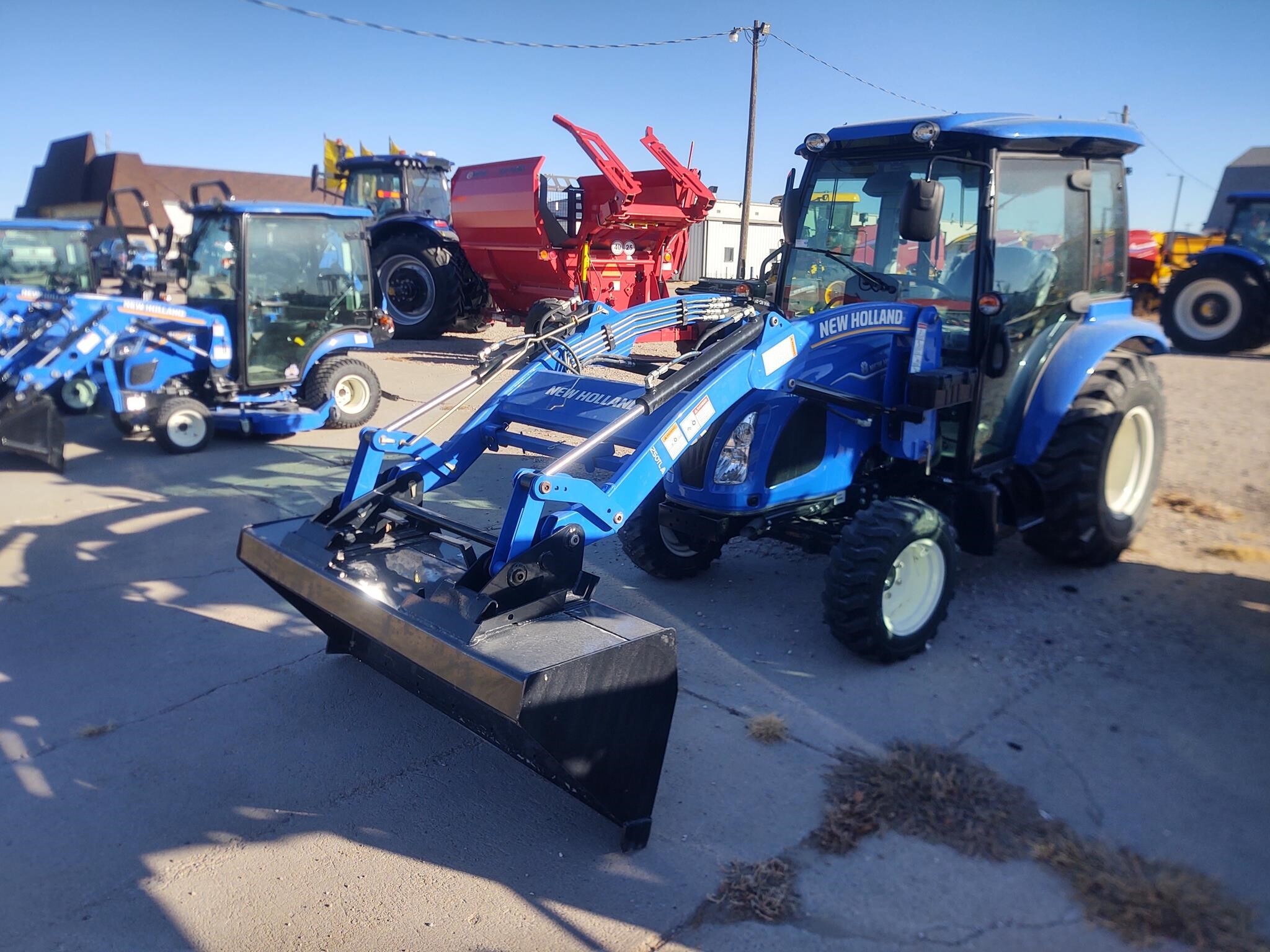 2024 New Holland Boomer 40 Tractor