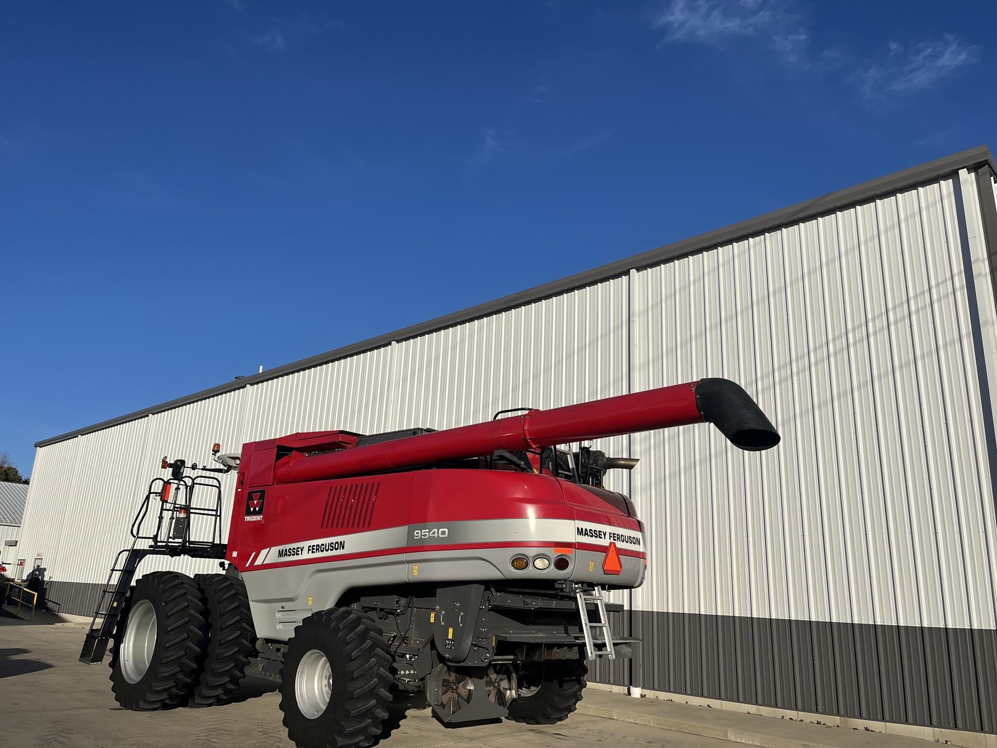2014 Massey Ferguson 9540 Combine