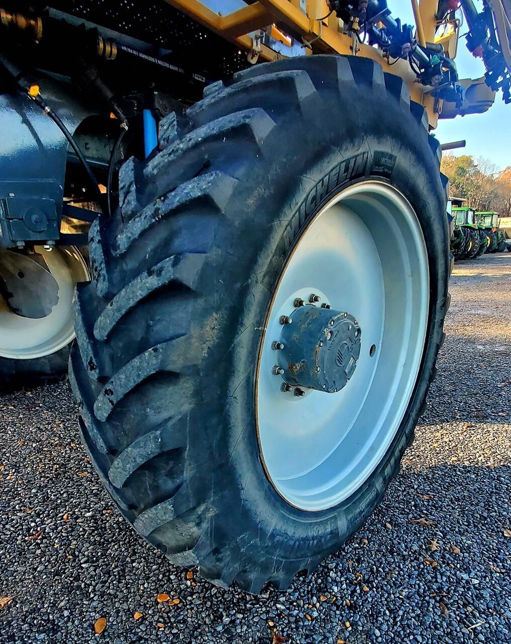 2020 ROGATOR RG1100C Self-Propelled Sprayer