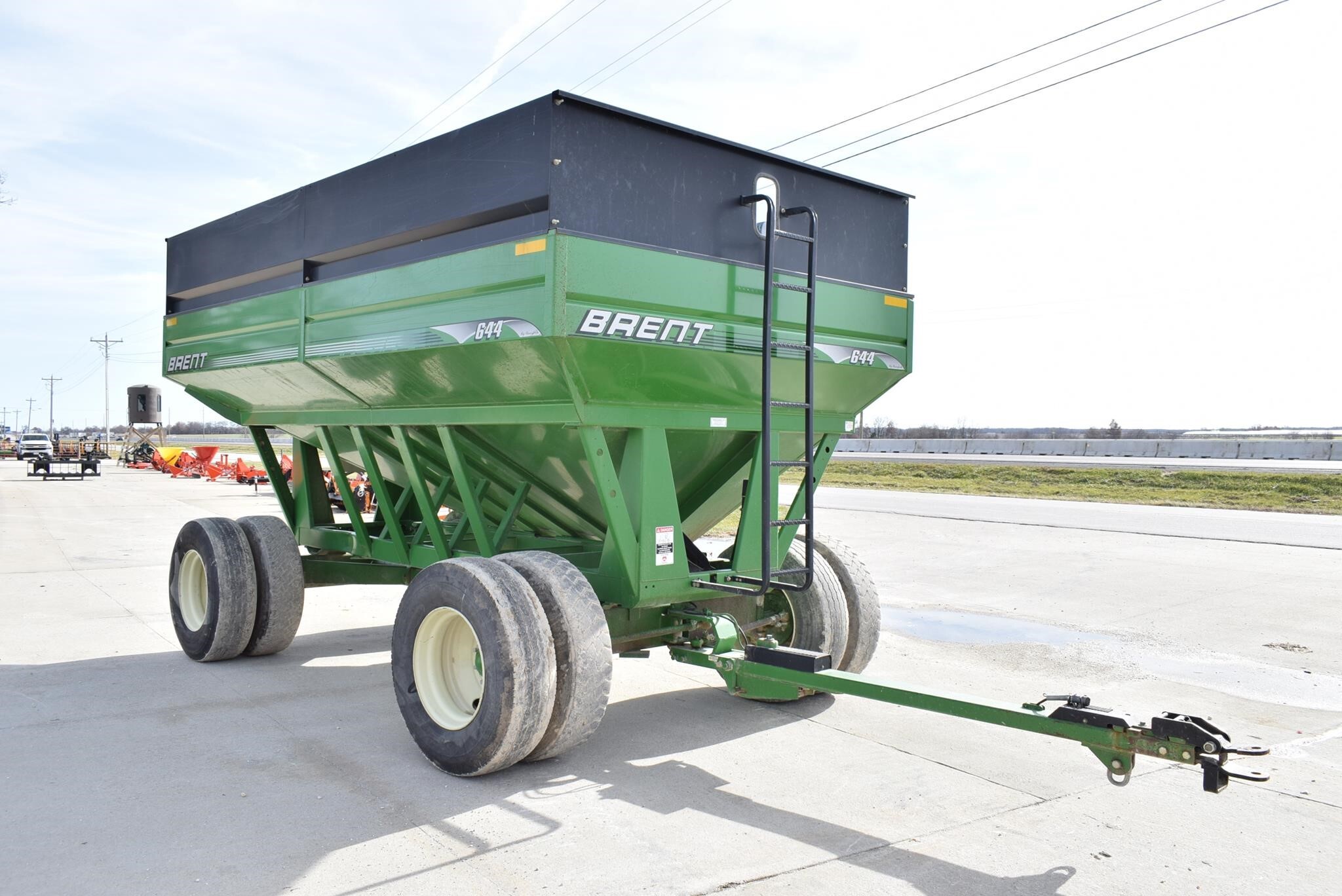  Brent 644 Gravity Wagon
