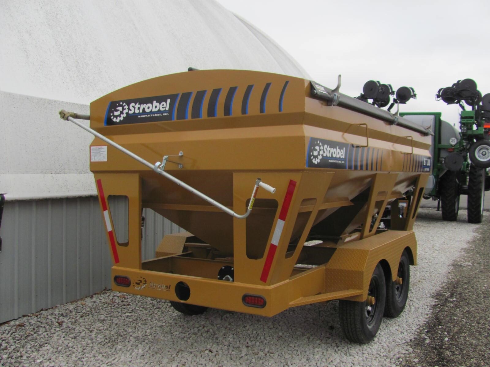  Strobel BT200 Seed Tender