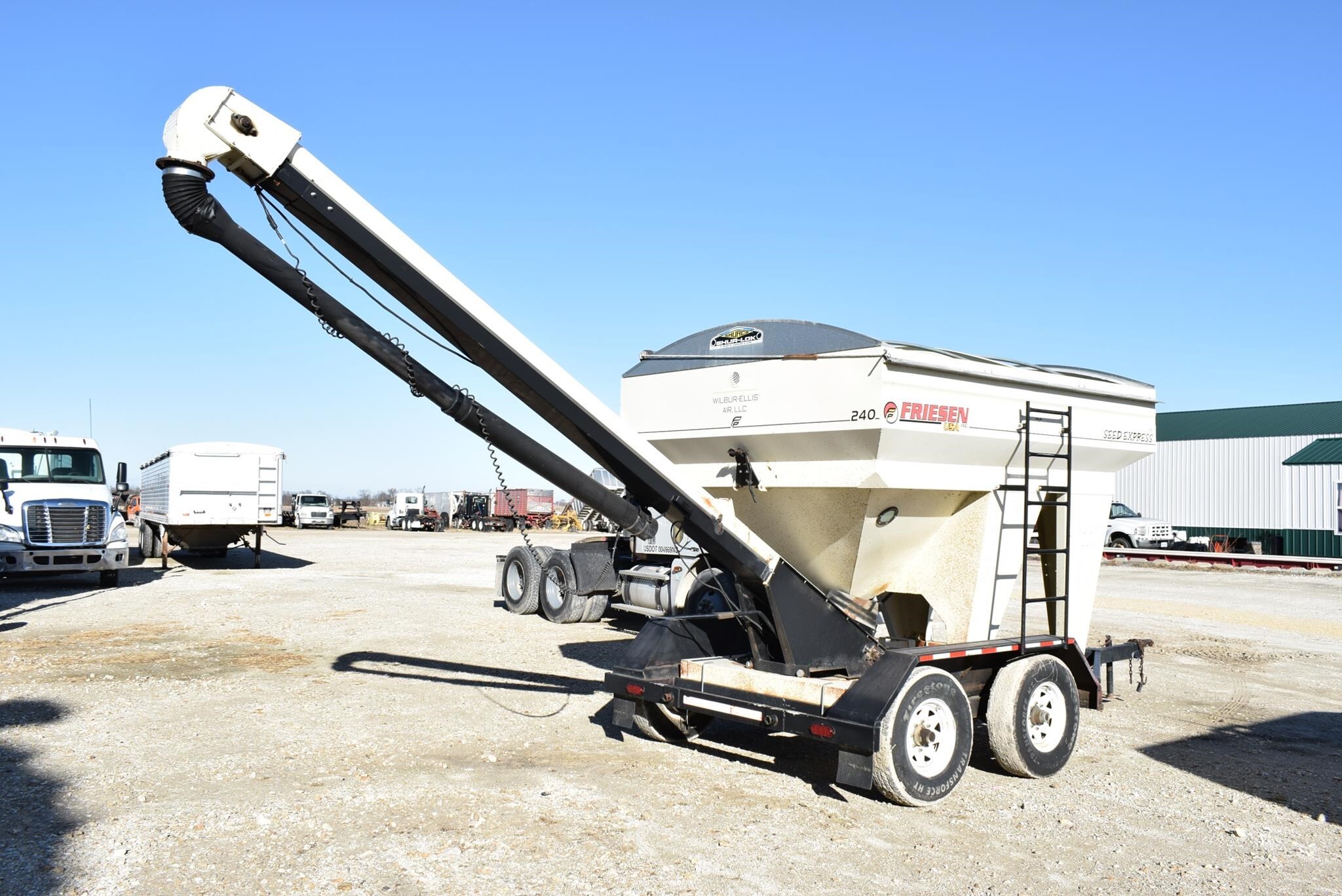  Friesen 240 Seed Tender
