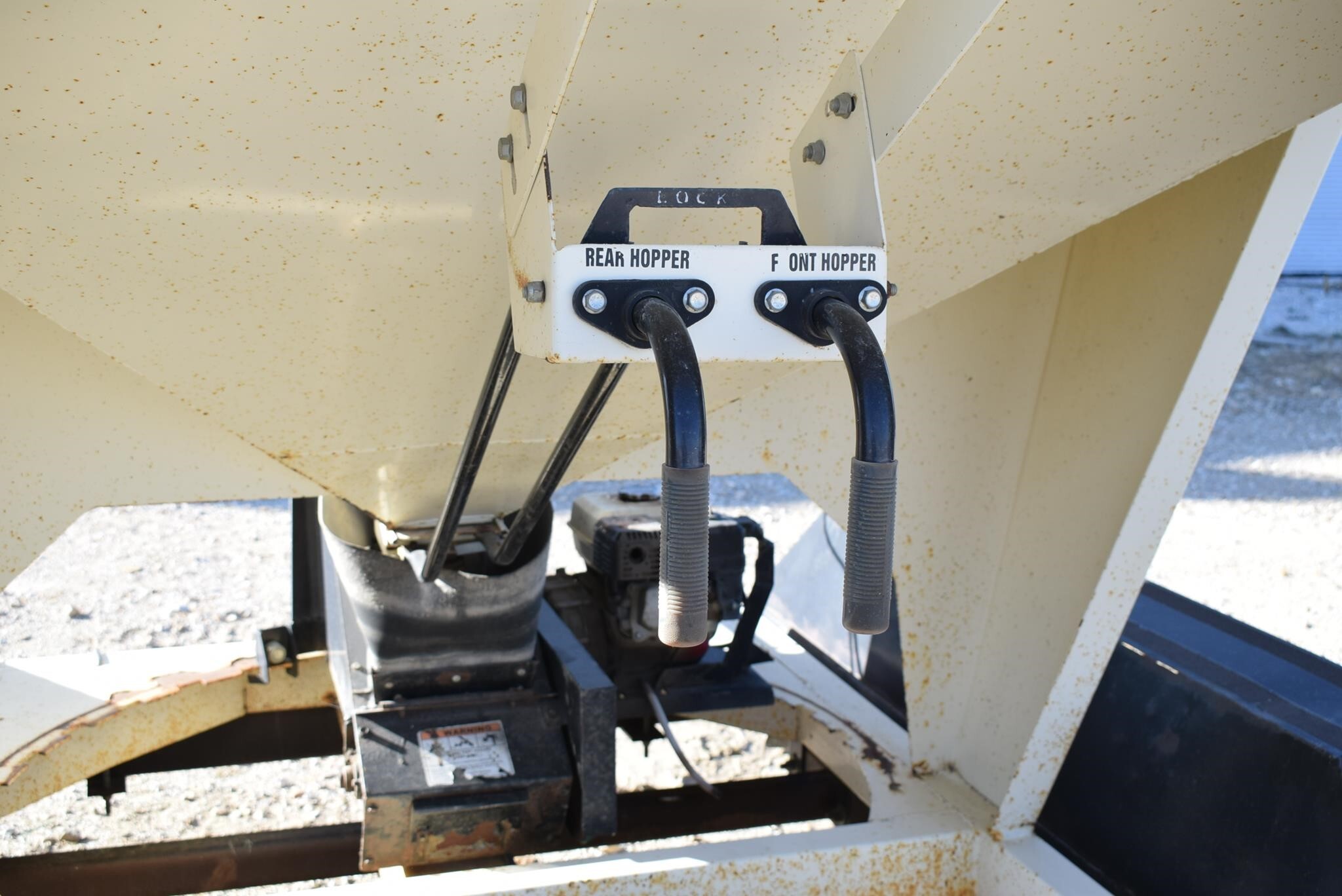  Friesen 240 Seed Tender