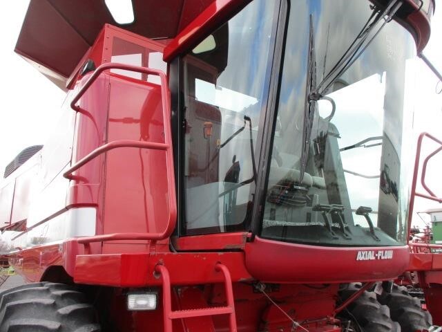 2001 Case IH 2388 Combine