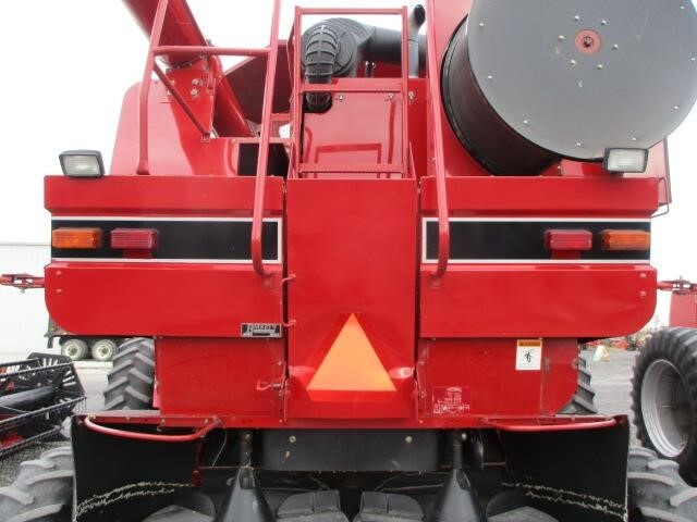 2001 Case IH 2388 Combine