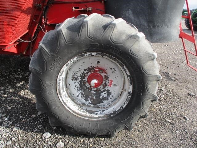 2001 Case IH 2388 Combine