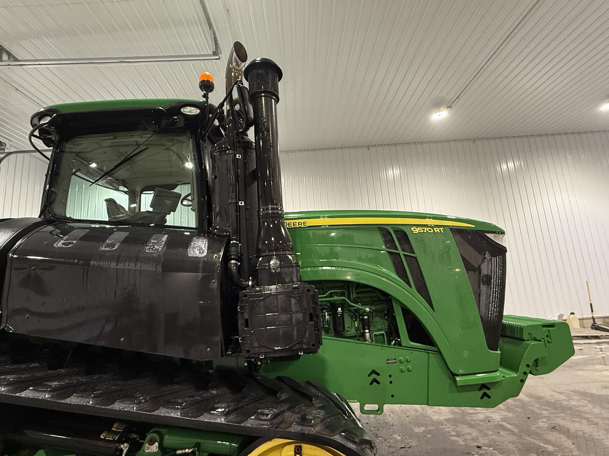 2015 John Deere 9570RT Tractor