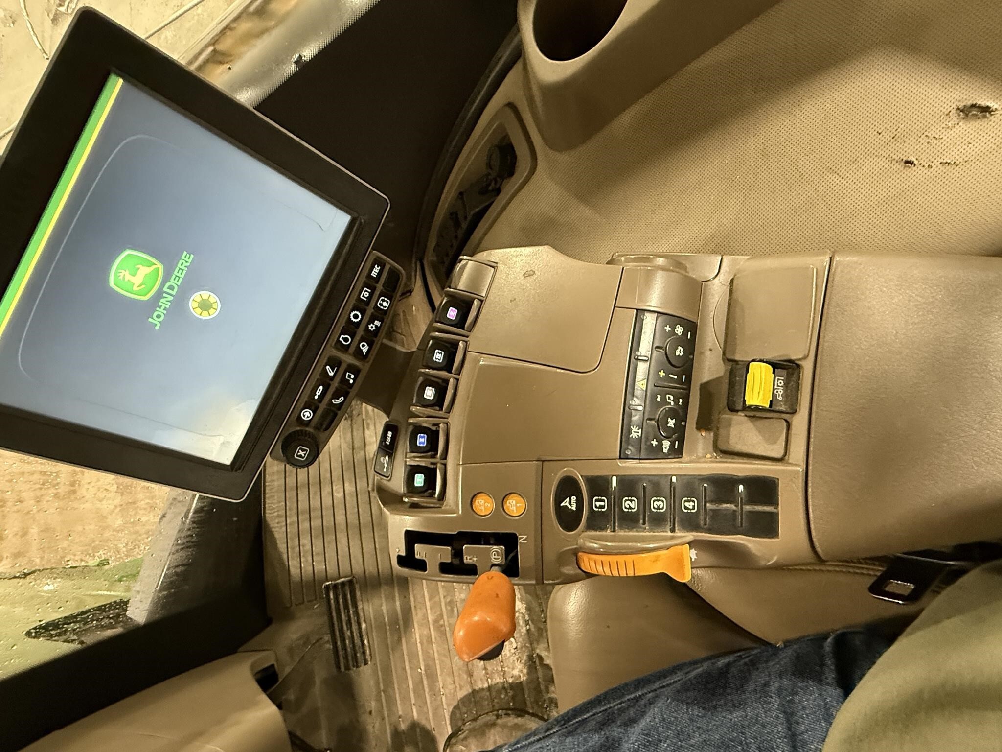 2015 John Deere 9570RT Tractor