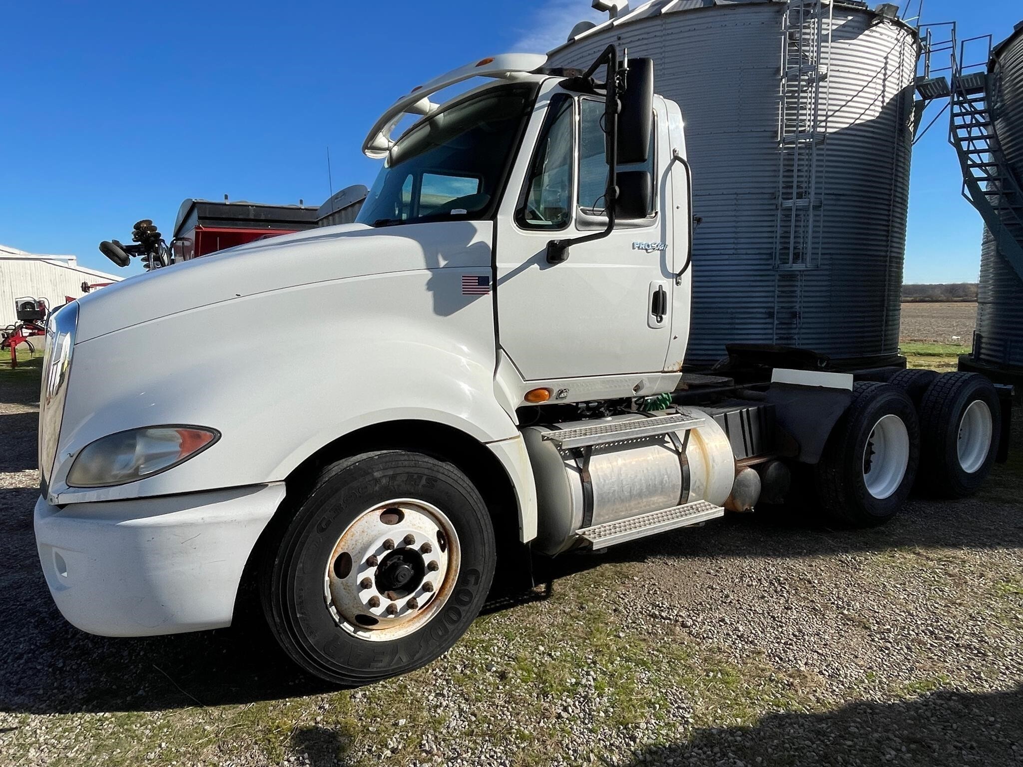2009 International ProStar Semi Trucks/Trailer
