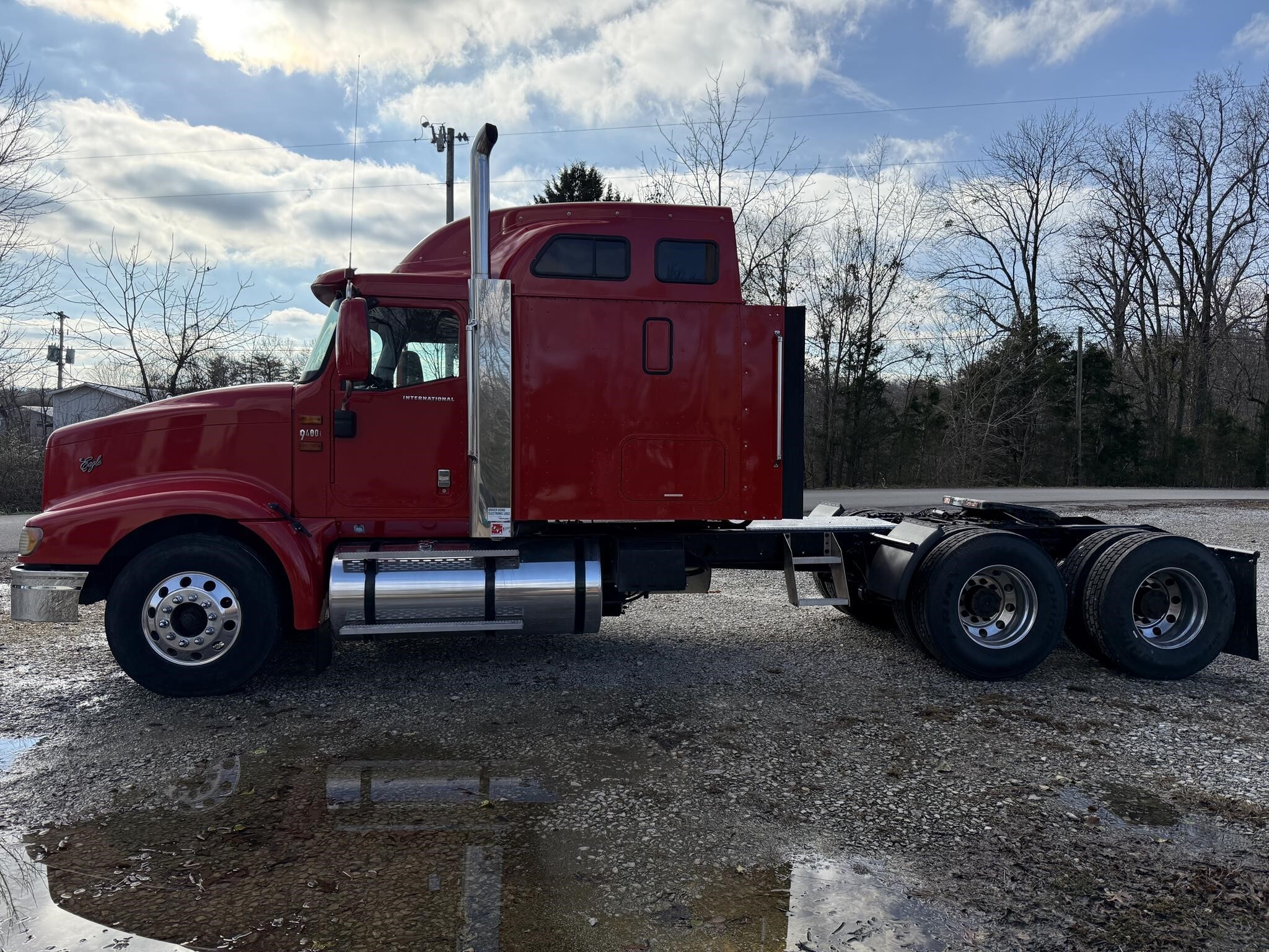 2007 International 9400 Semi Trucks/Trailer