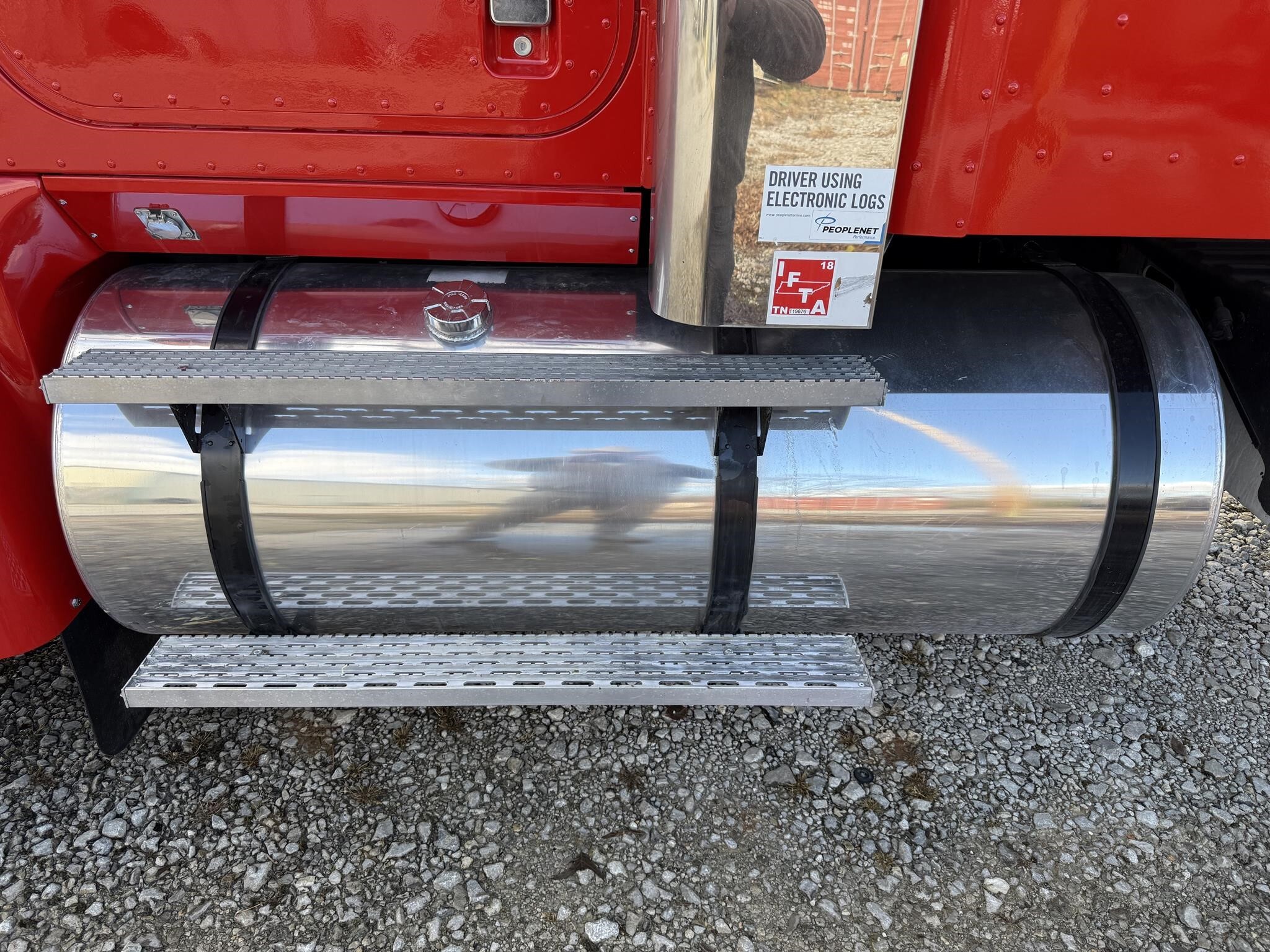 2007 International 9400 Semi Trucks/Trailer