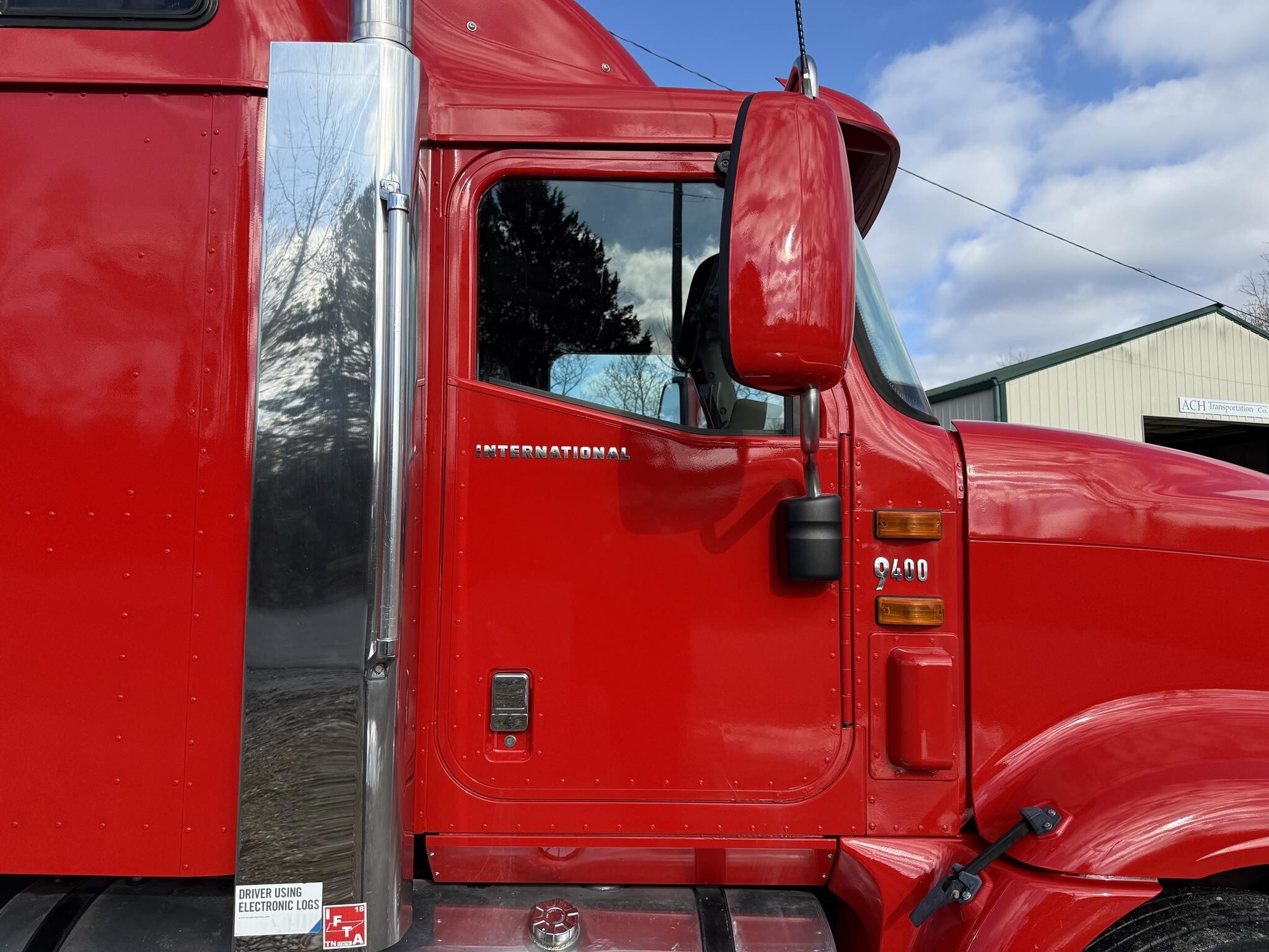 2007 International 9400 Semi Trucks/Trailer