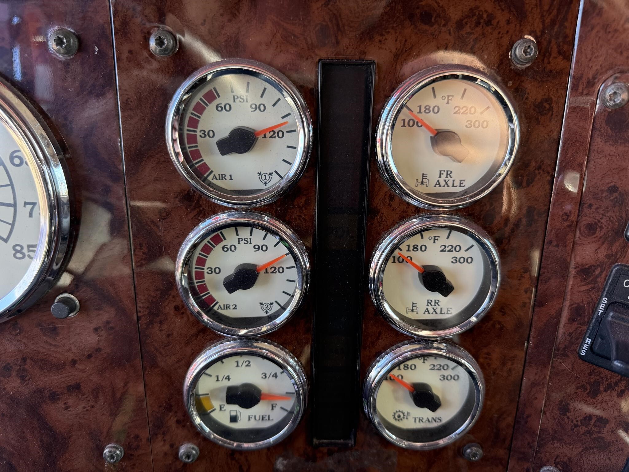 2007 International 9400 Semi Trucks/Trailer