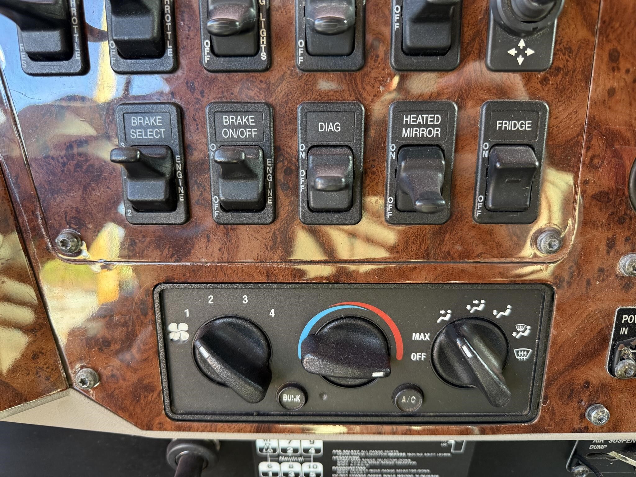 2007 International 9400 Semi Trucks/Trailer