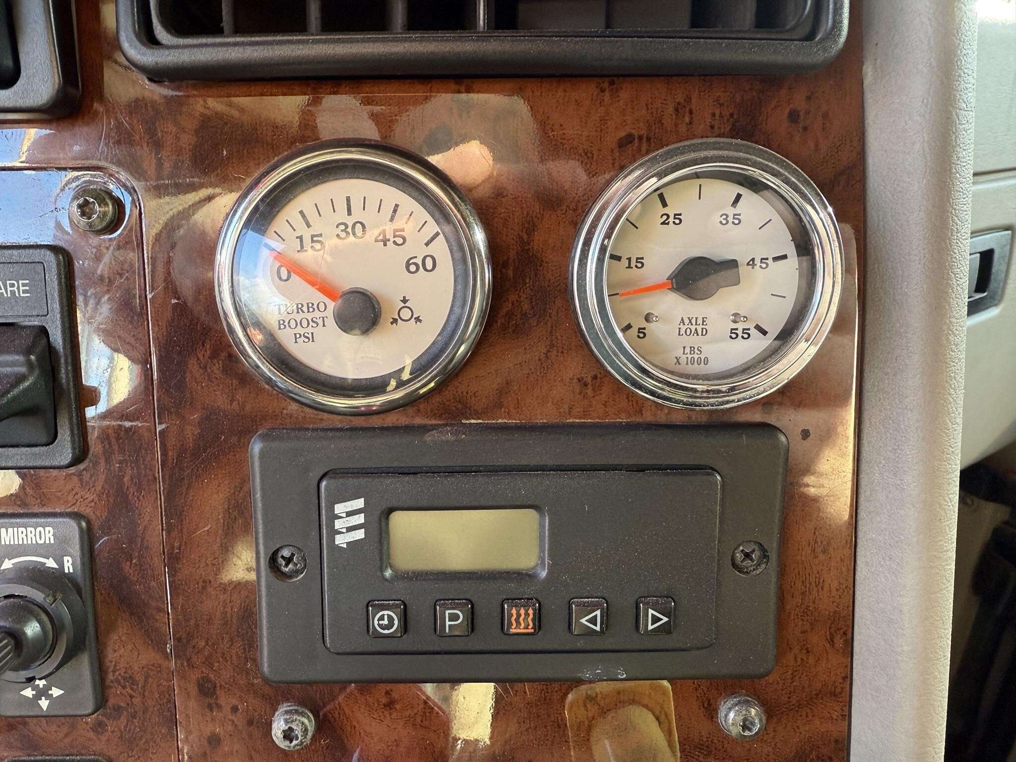 2007 International 9400 Semi Trucks/Trailer