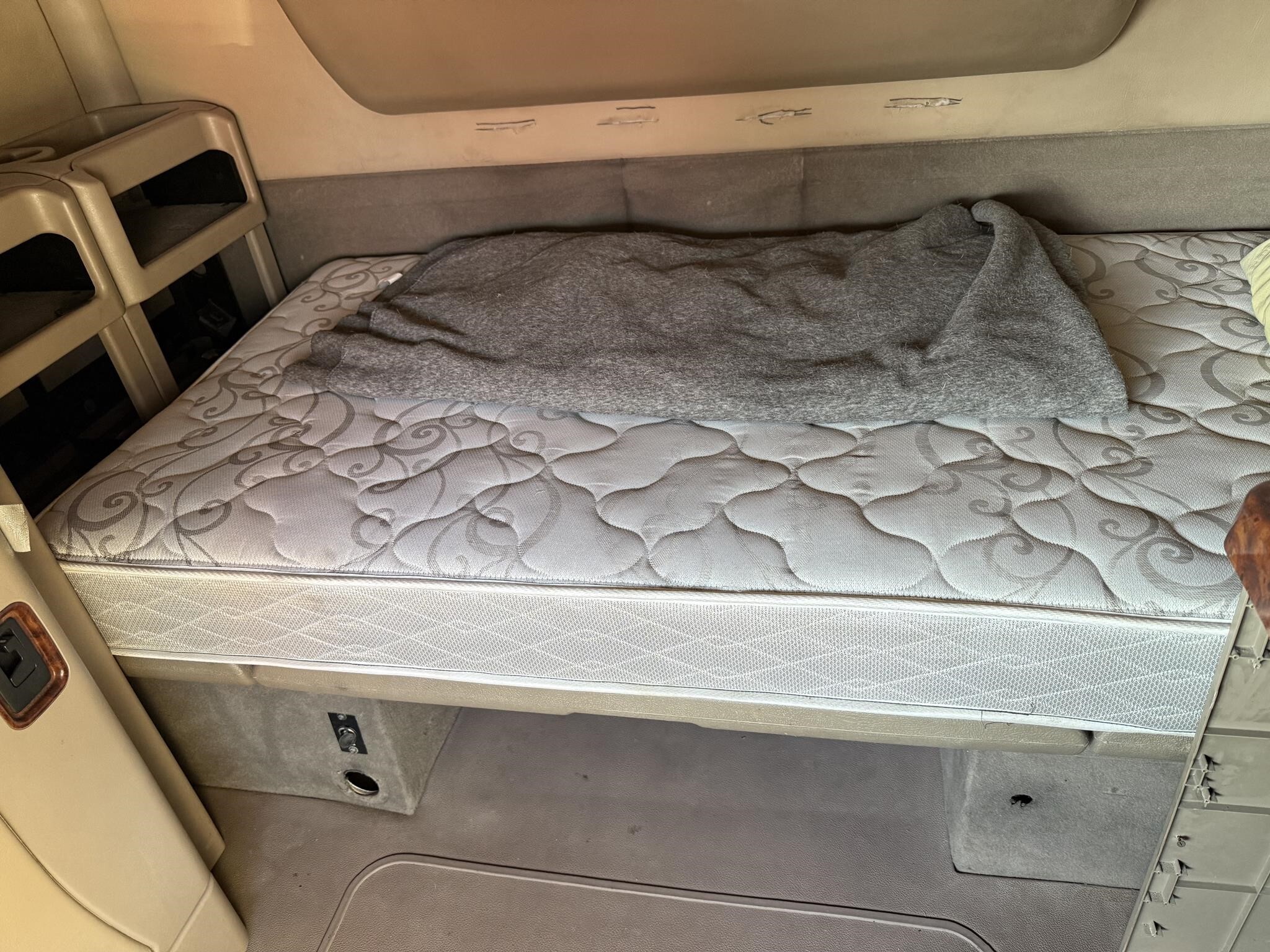 2007 International 9400 Semi Trucks/Trailer