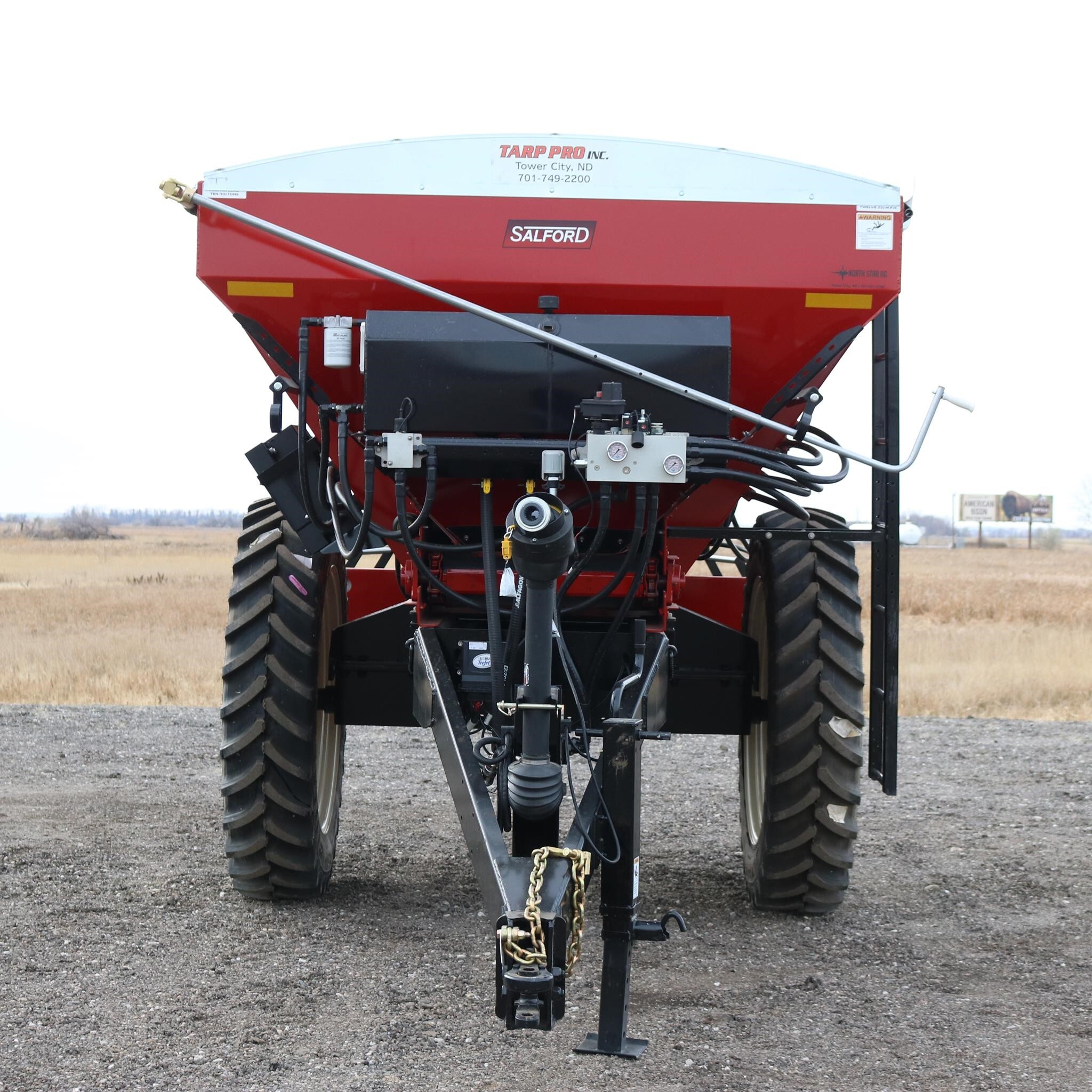 2025 Salford BBI MAGNASPREAD Pull-Type Fertilizer Spreader