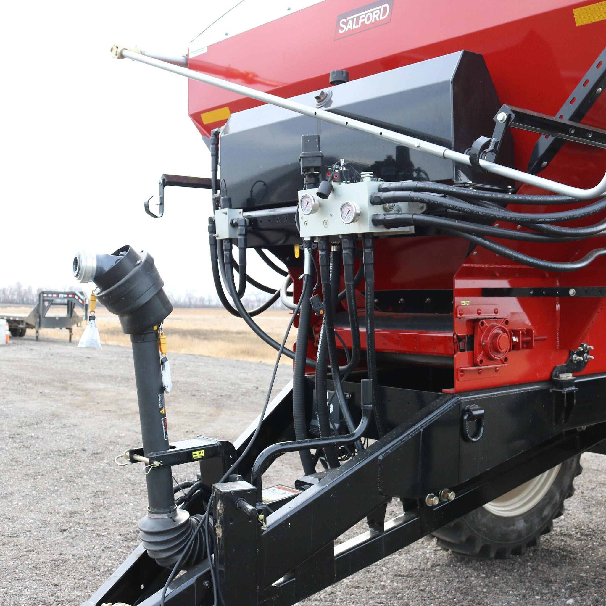 2025 Salford BBI MAGNASPREAD Pull-Type Fertilizer Spreader