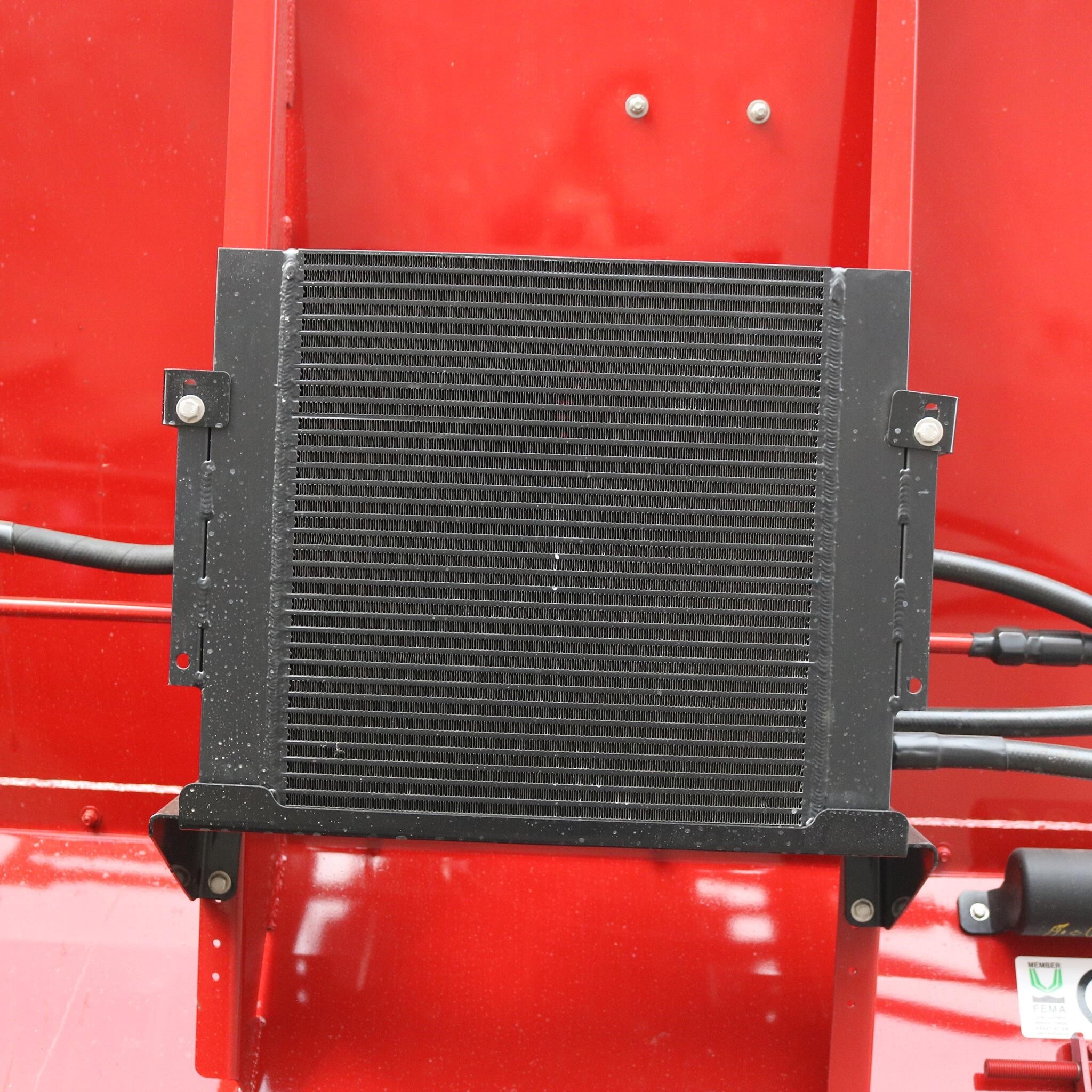 2025 Salford BBI MAGNASPREAD Pull-Type Fertilizer Spreader