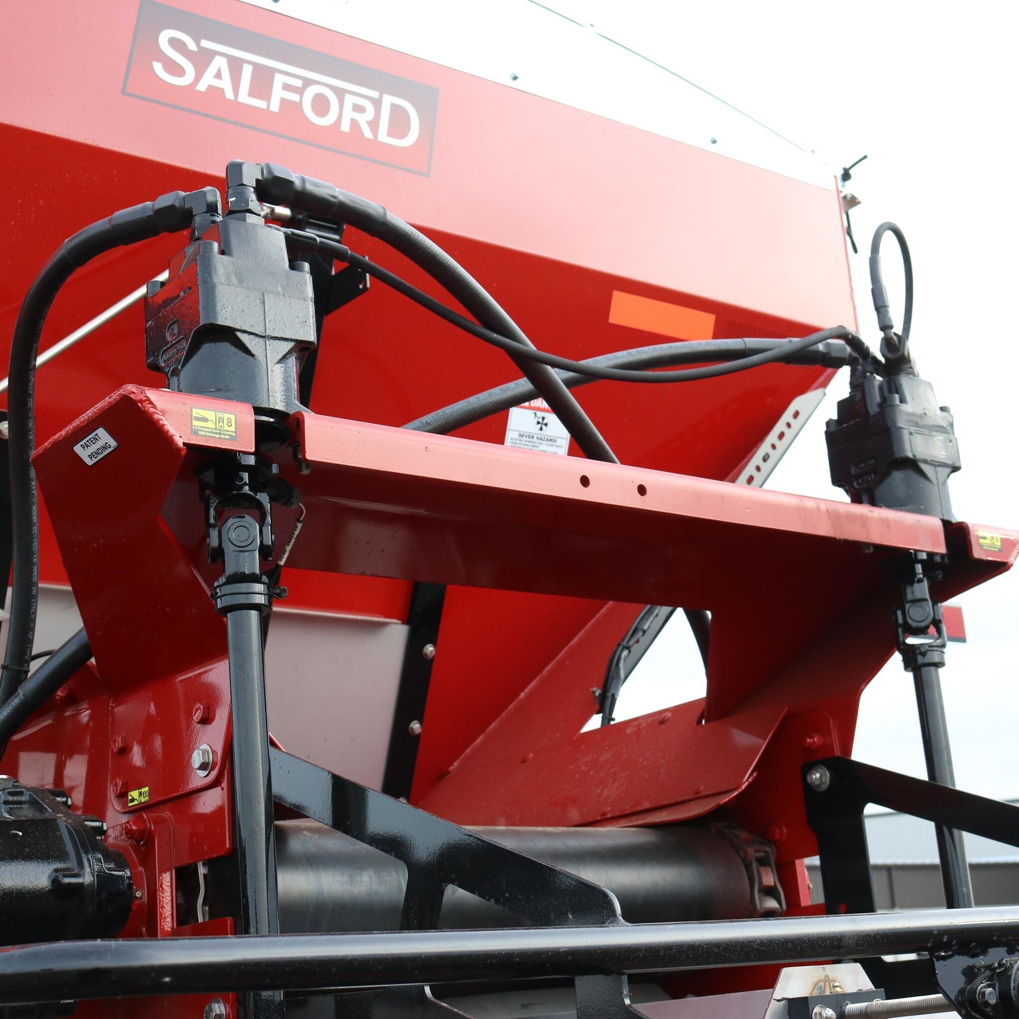 2025 Salford BBI MAGNASPREAD Pull-Type Fertilizer Spreader