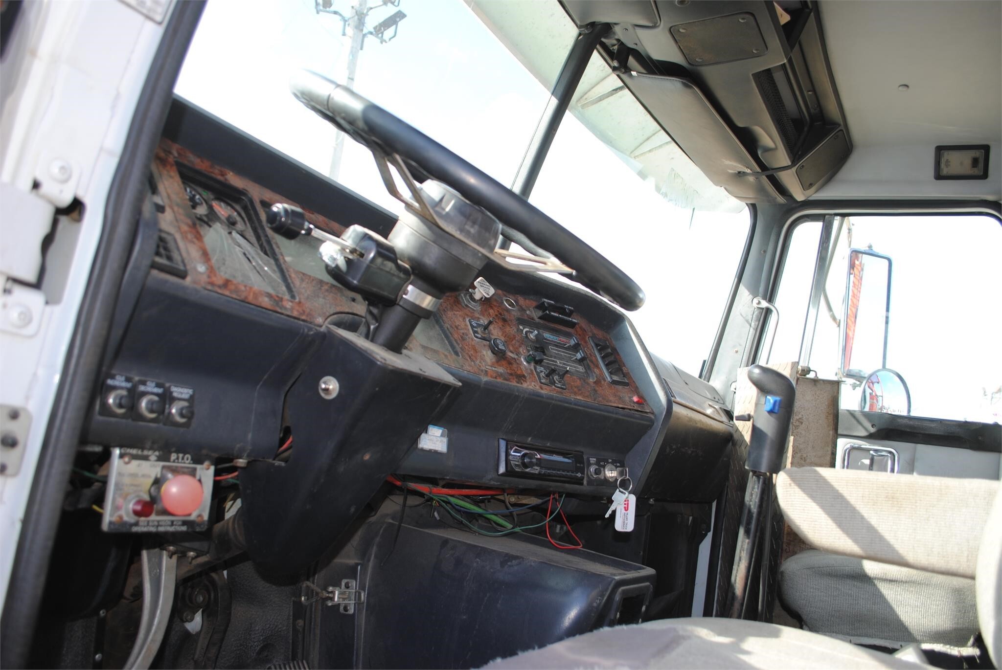 1998 FASSI F230SE Crane