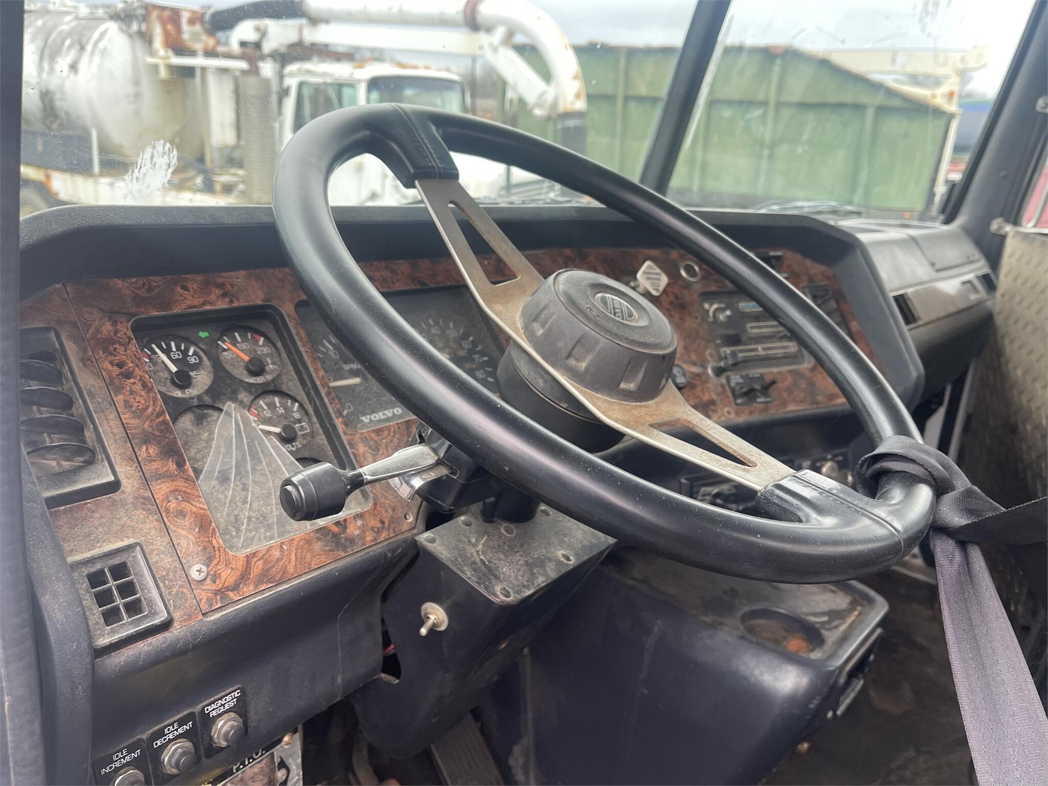 1998 FASSI F230SE Crane
