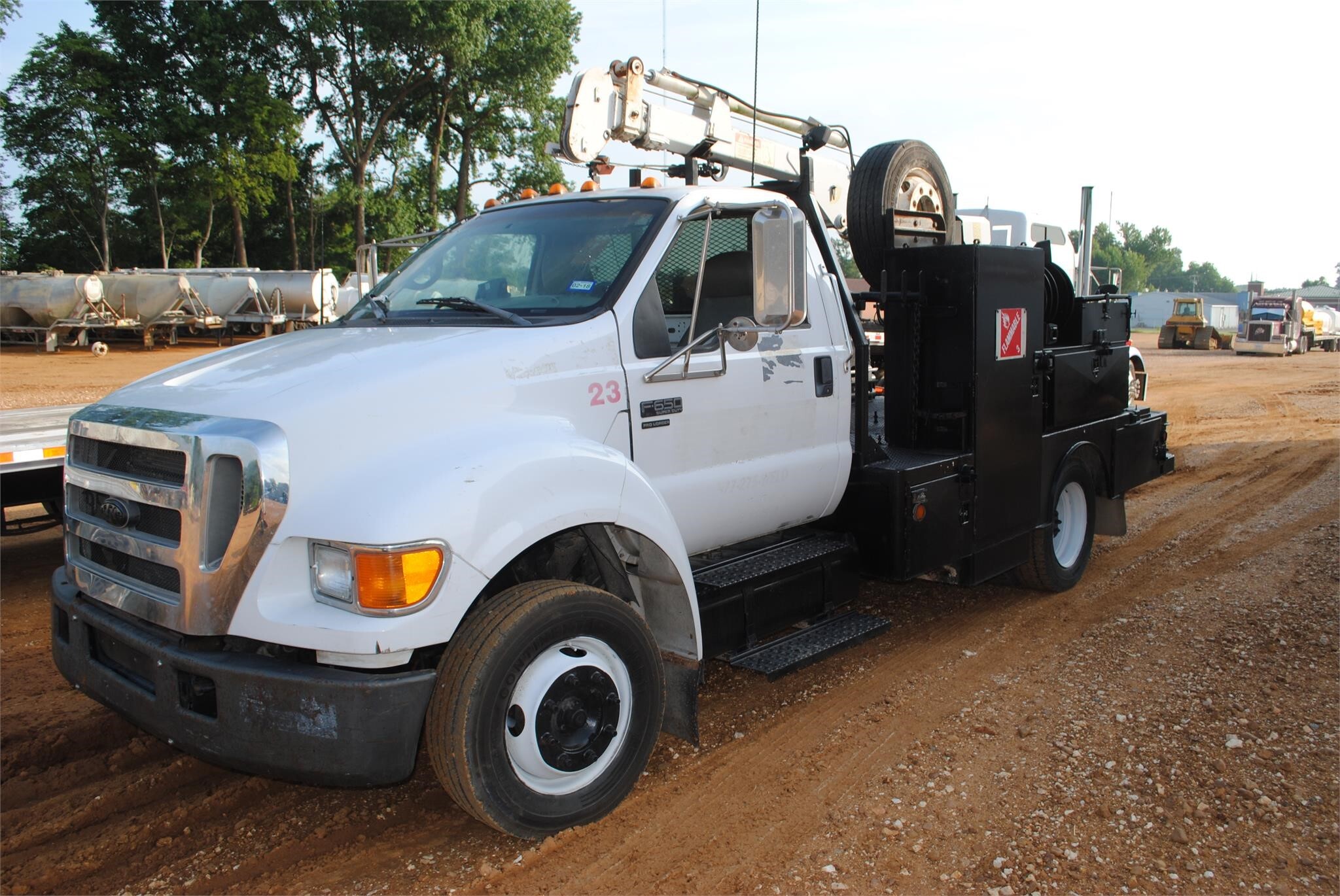 2004 Ford F-650 Pickup