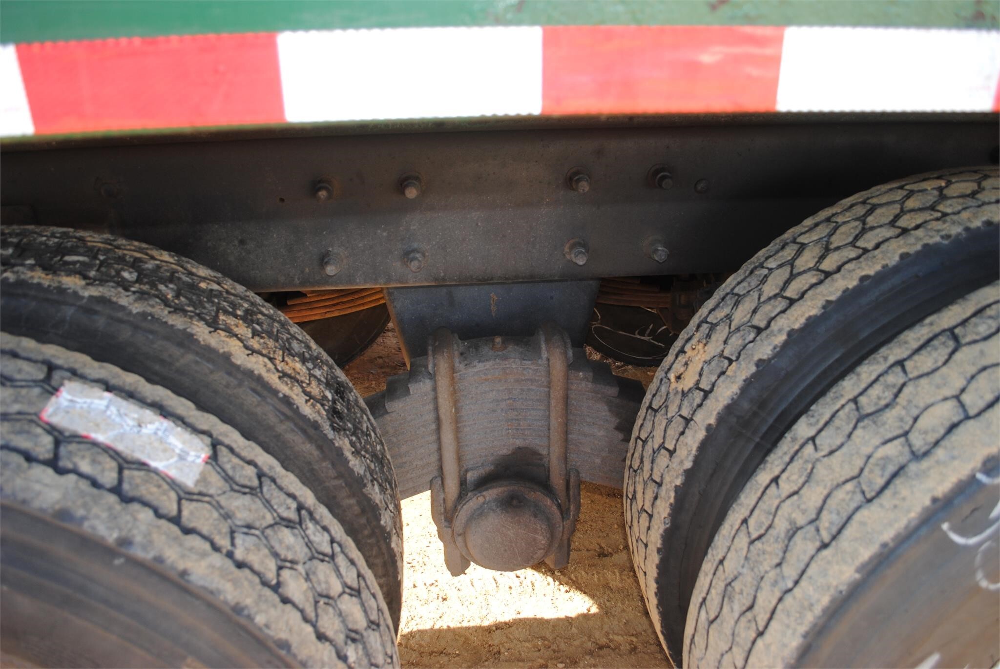 2007 Mack MR688S Semi Trucks/Trailer