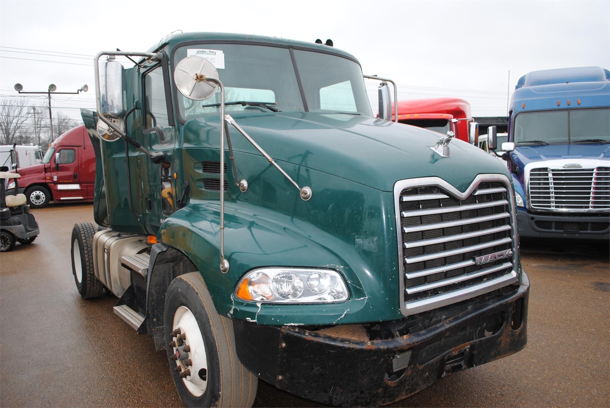 2012 Mack Pinnacle CXU612 Semi Trucks/Trailer