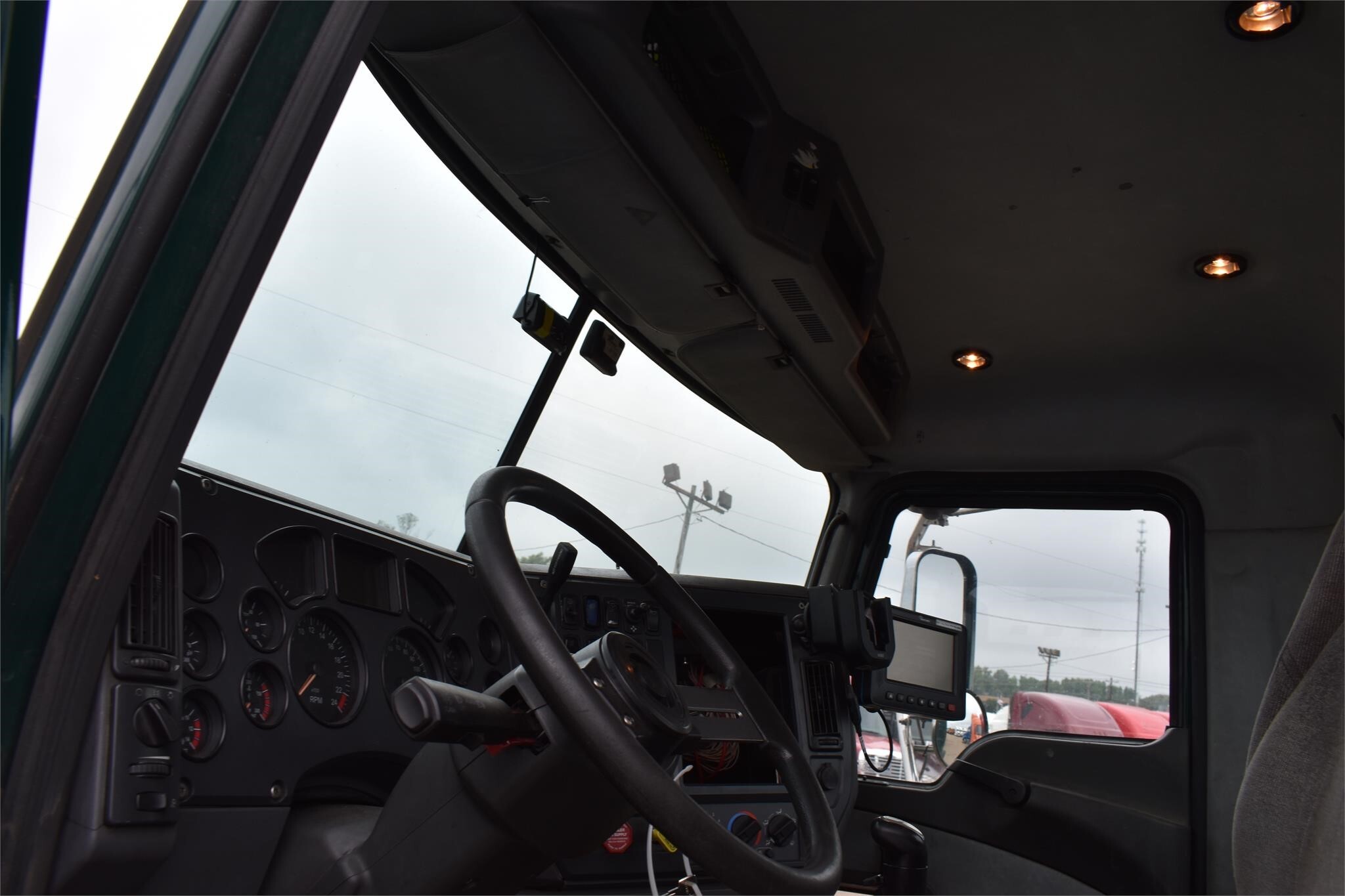 2013 Mack Pinnacle CXU612 Semi Trucks/Trailer