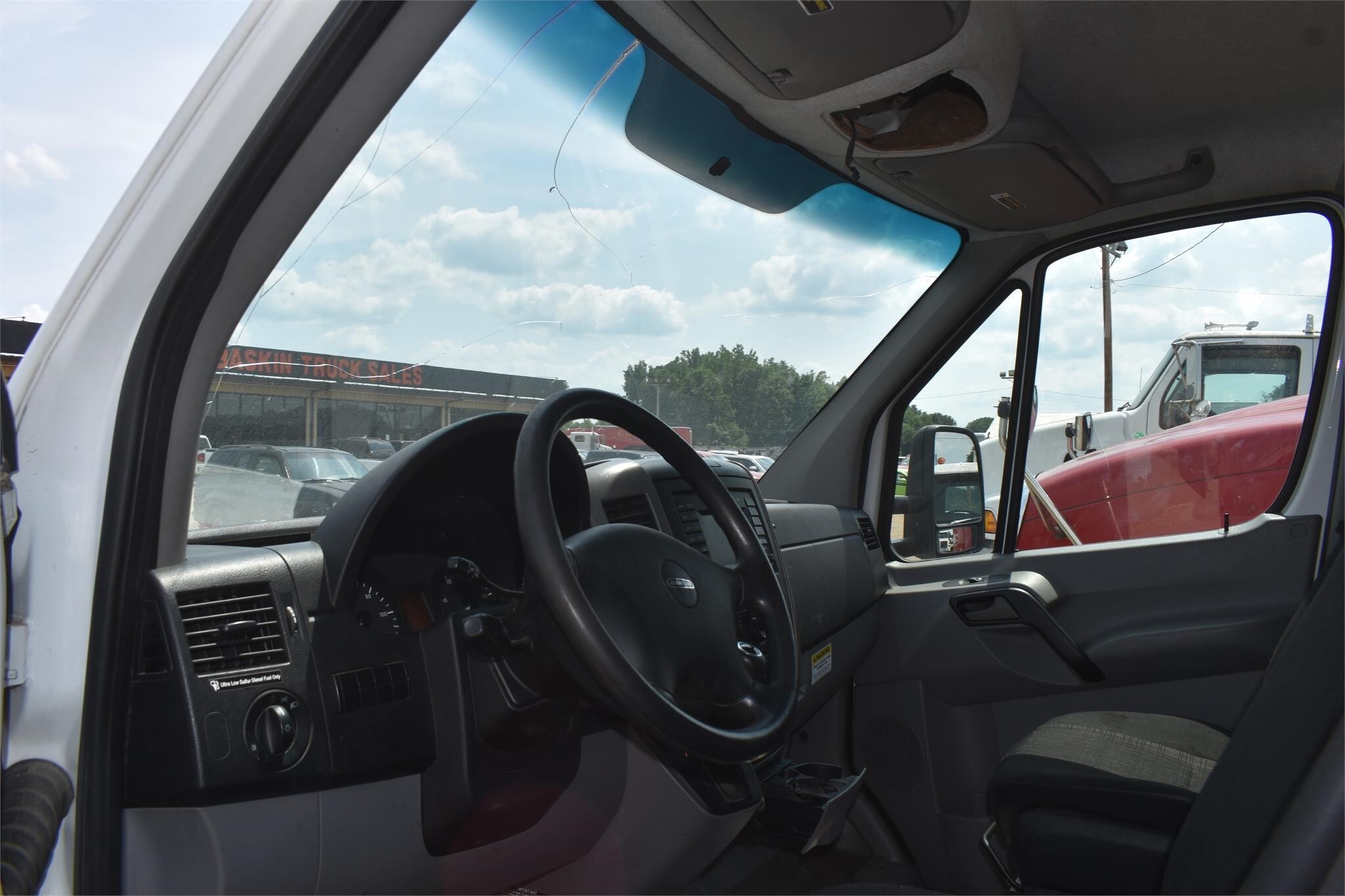 2014 Freightliner Sprinter 3500 Box Trucks/Trailer