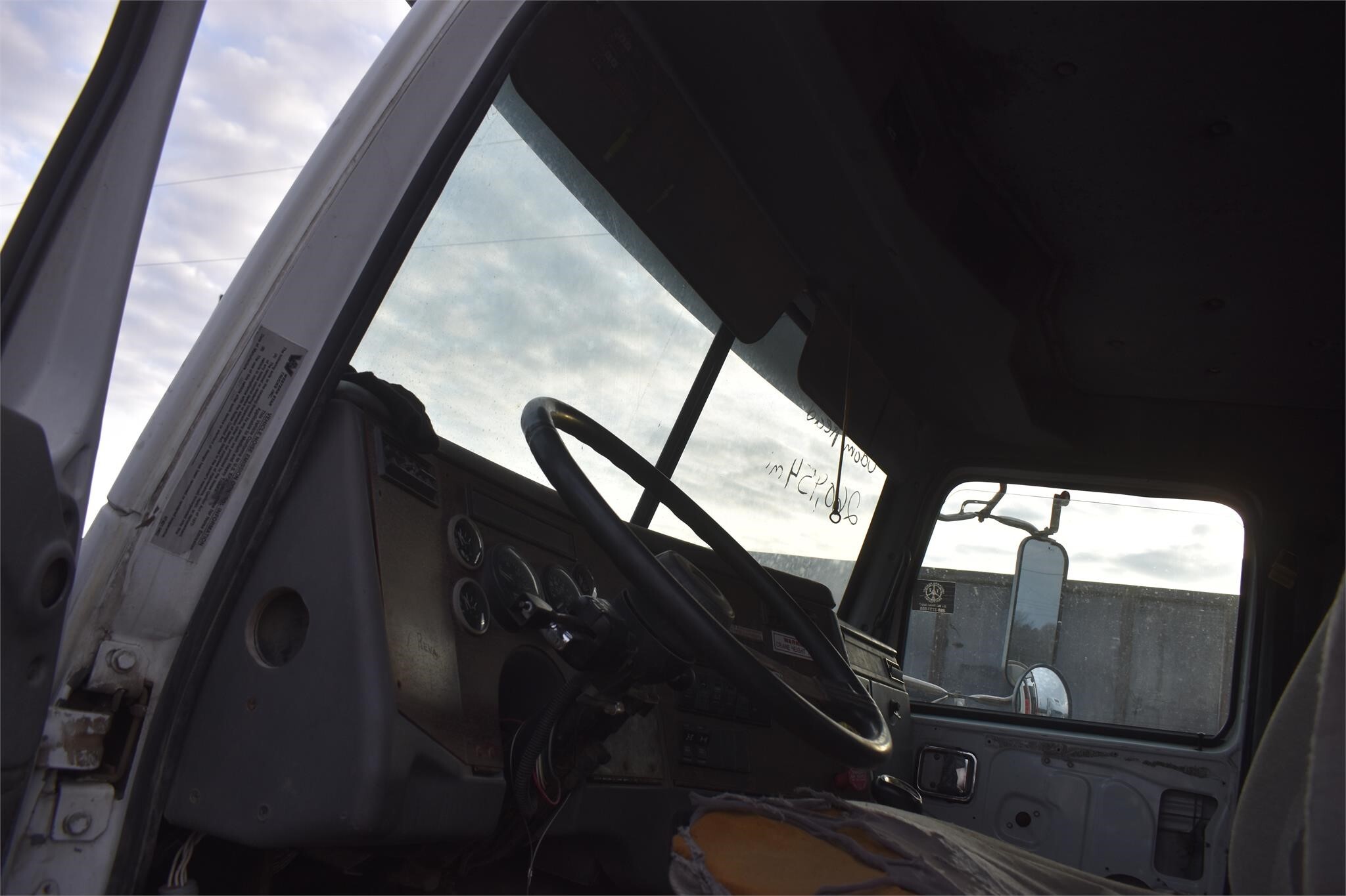 1998 Western Star 5800 Semi Trucks/Trailer