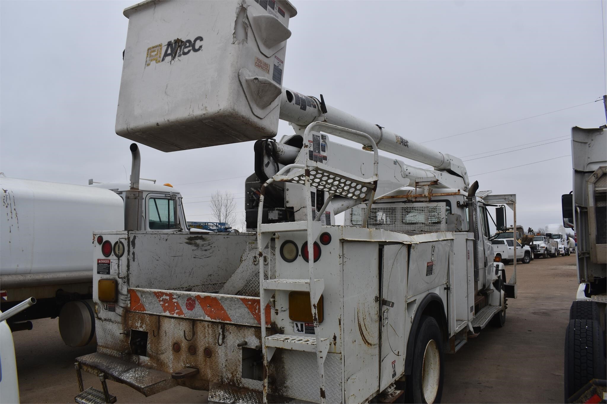 2003 Altec AA755L Crane