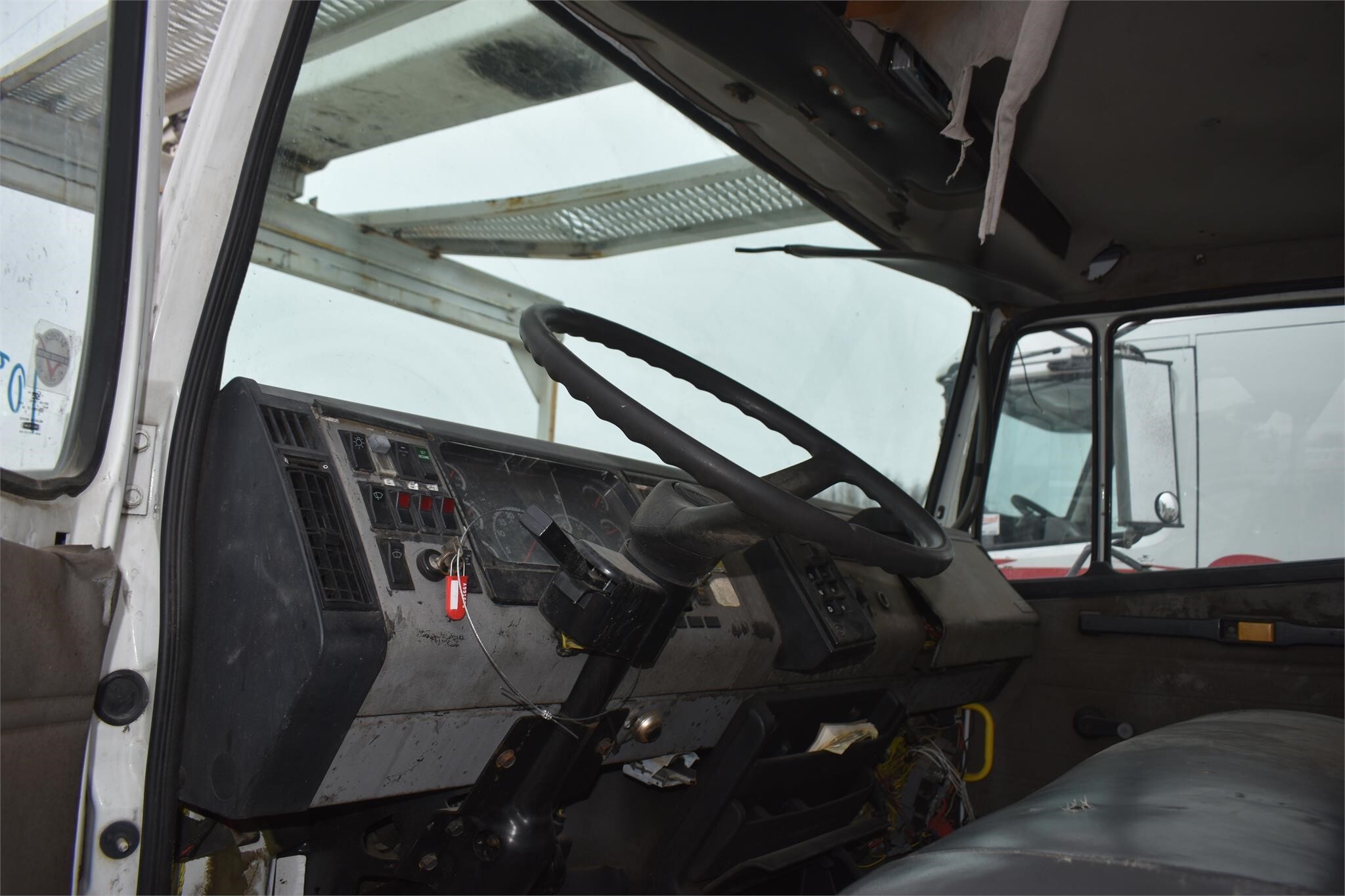 2003 Altec AA755L Crane