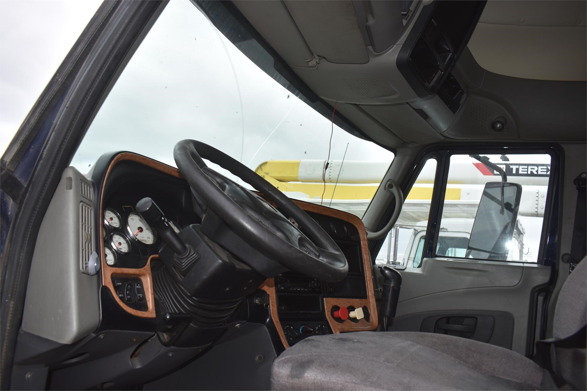 2011 International ProStar Semi Trucks/Trailer