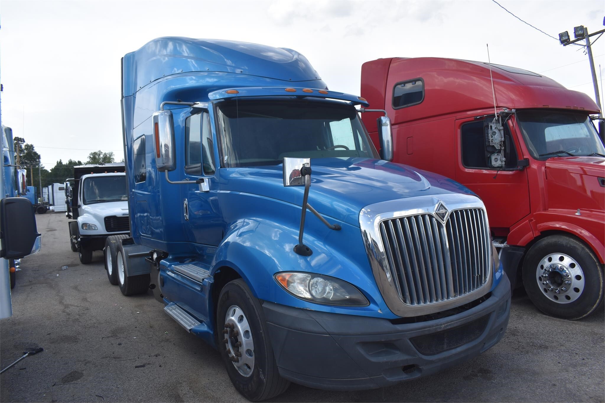 2009 International ProStar Semi Trucks/Trailer
