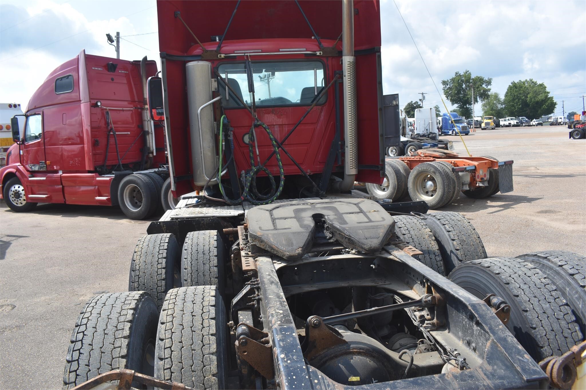 2014 Mack PINNACLE CXU613 Semi Trucks/Trailer