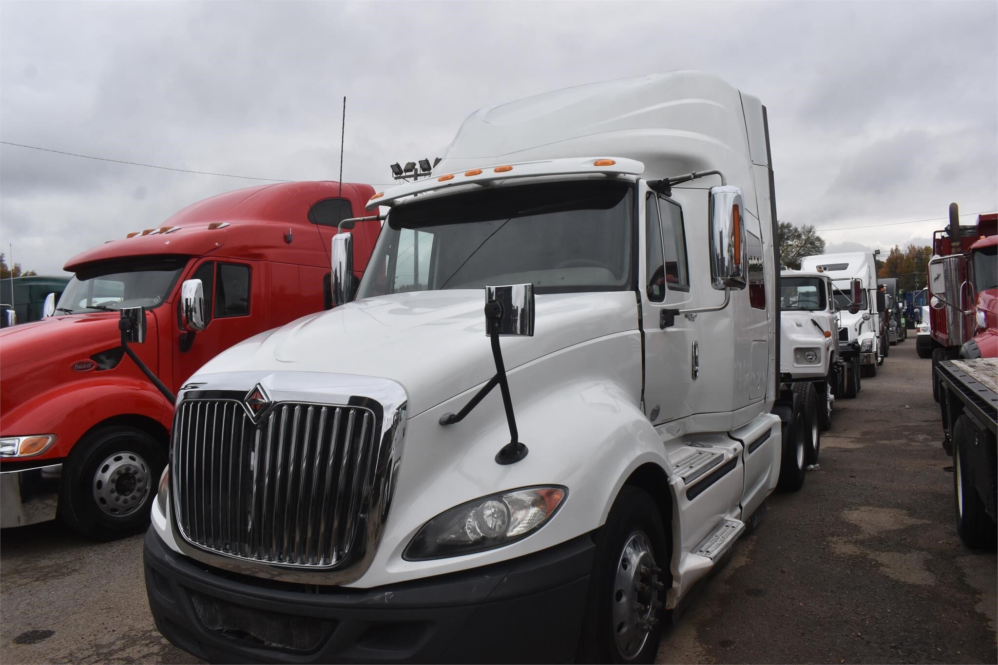 2013 International ProStar Semi Trucks/Trailer
