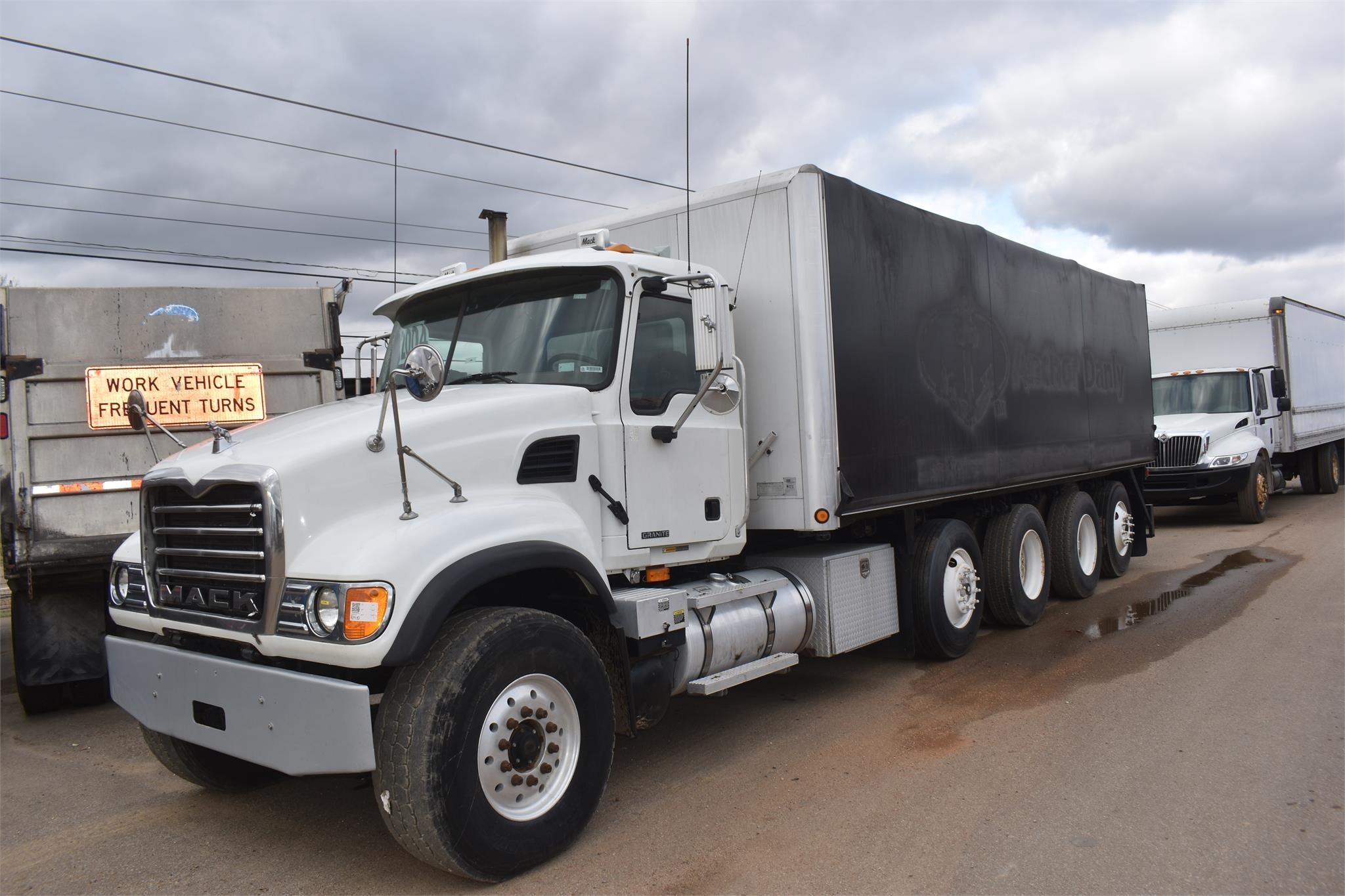 2004 Mack Granite CV713 Dump Trucks/Trailer