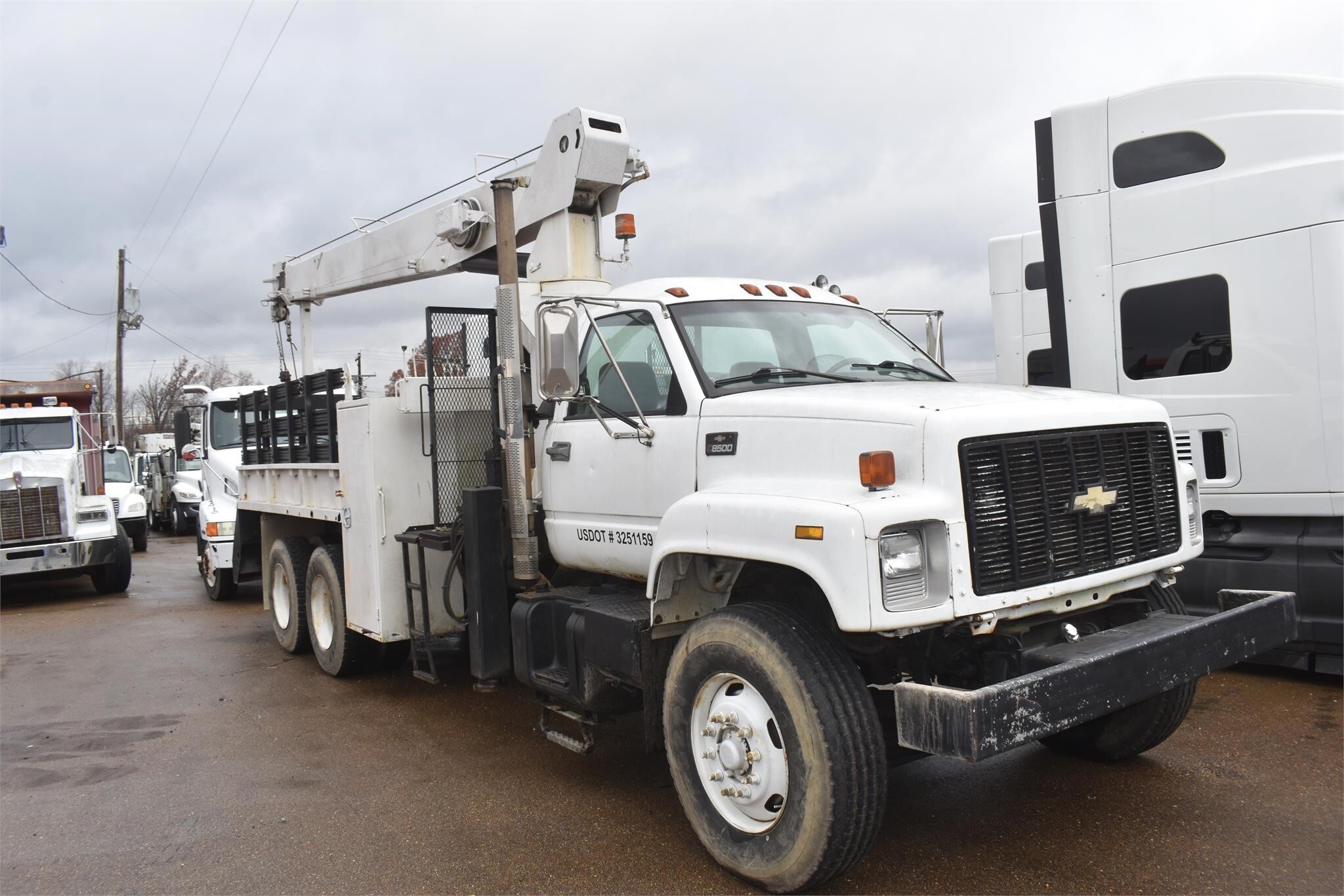 2000 National 446A Crane